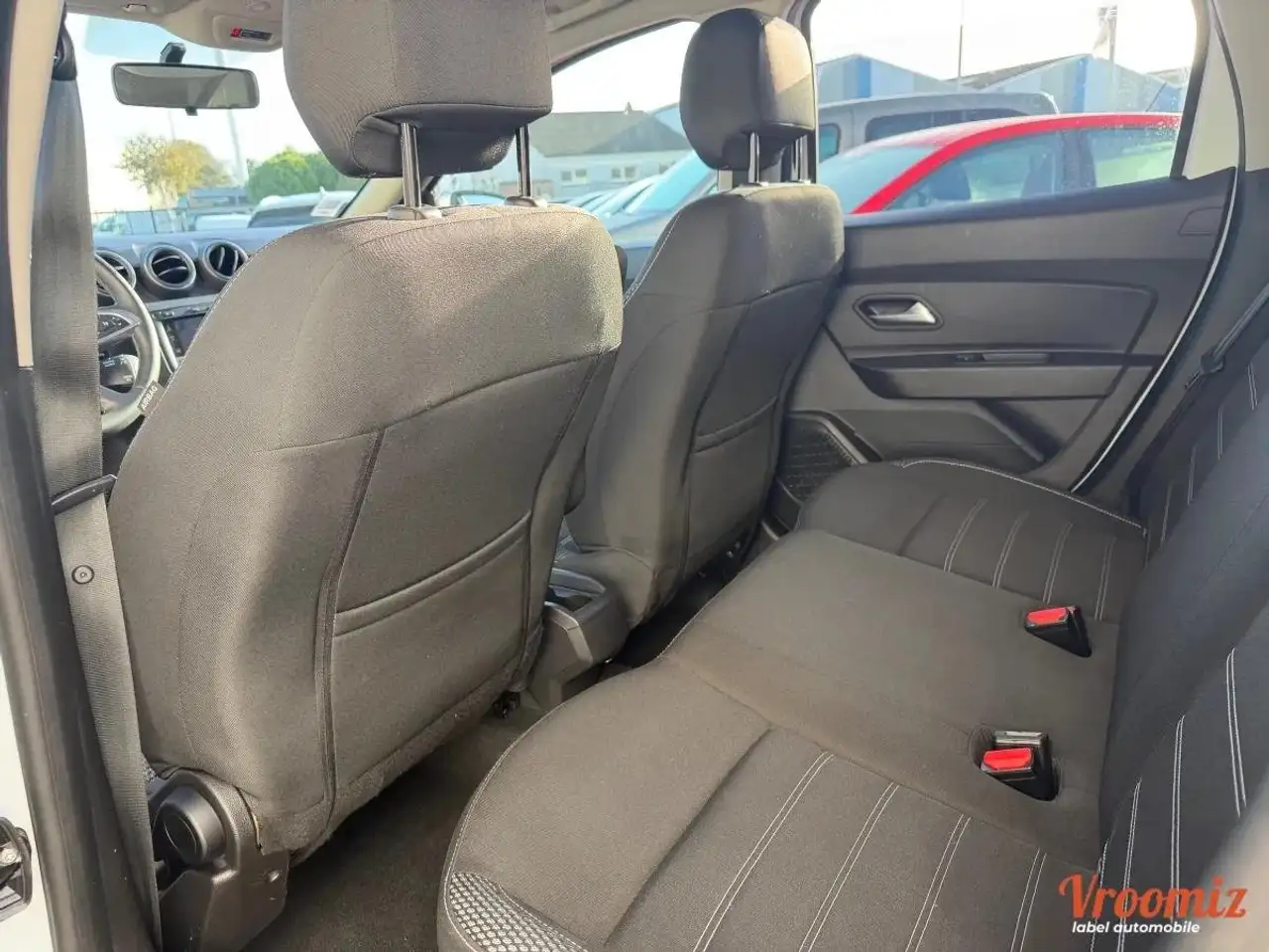Dacia Duster — photo 11