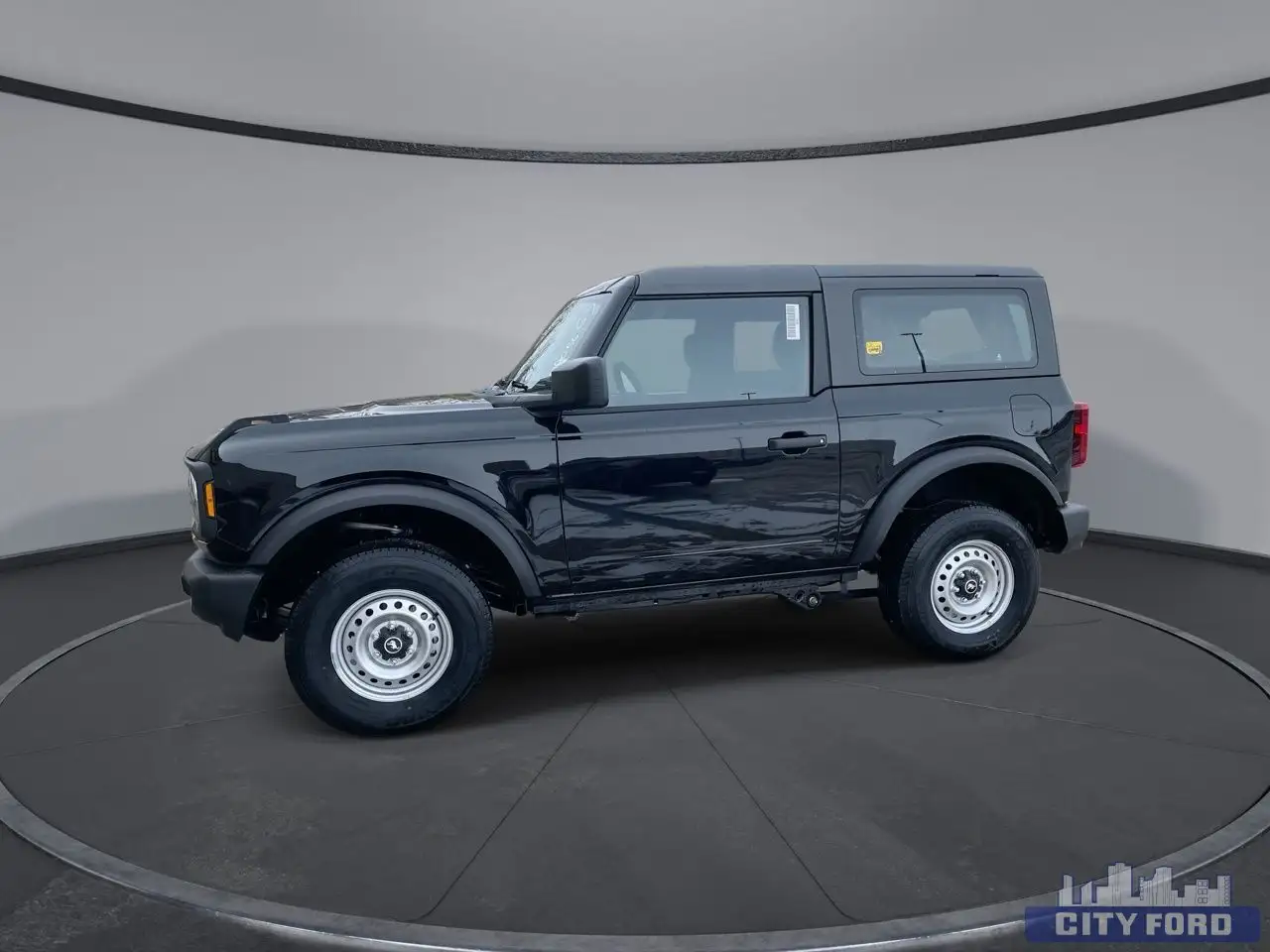 Ford Bronco снимка Ford Bronco