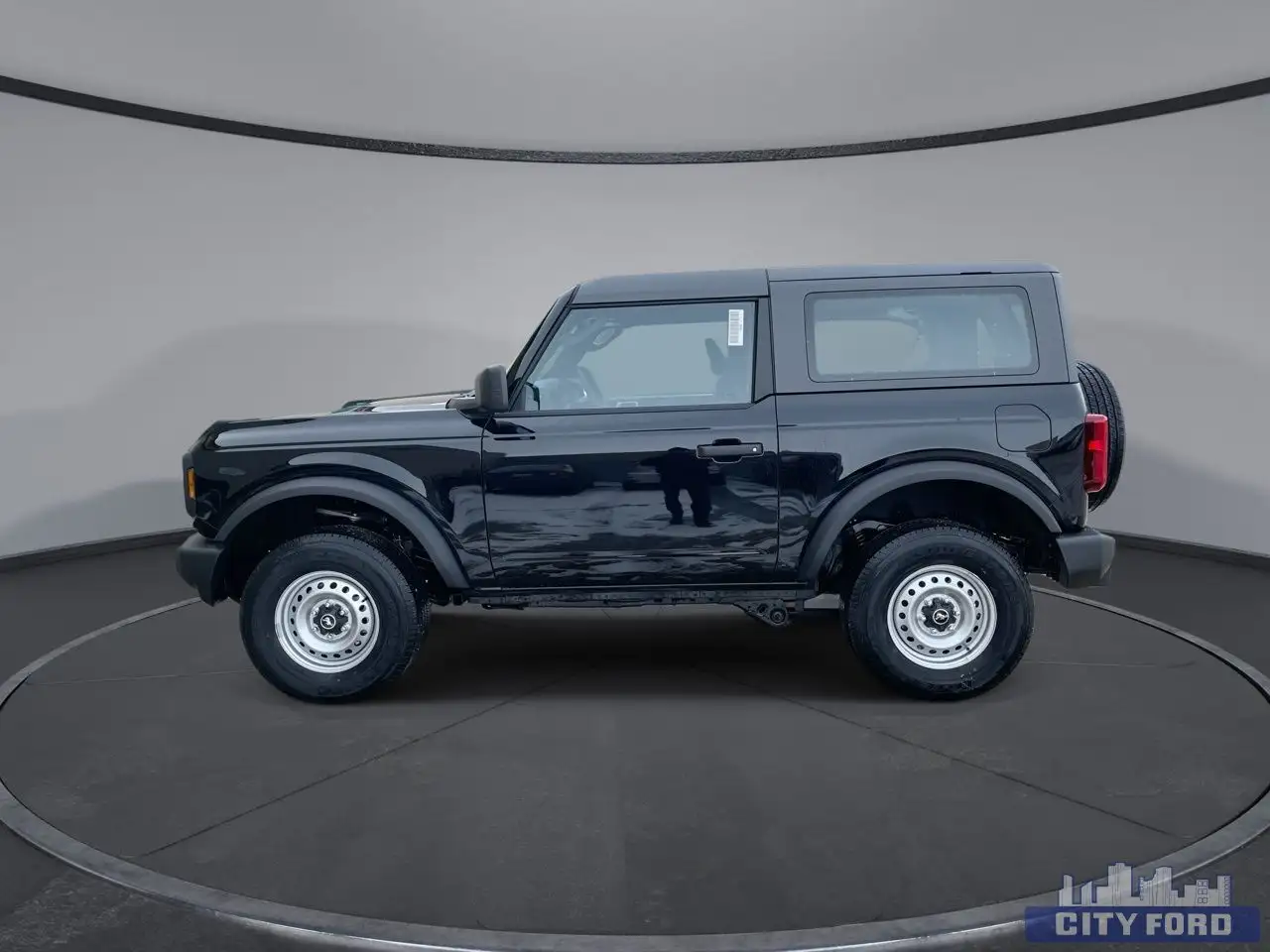 Ford Bronco снимка Ford Bronco