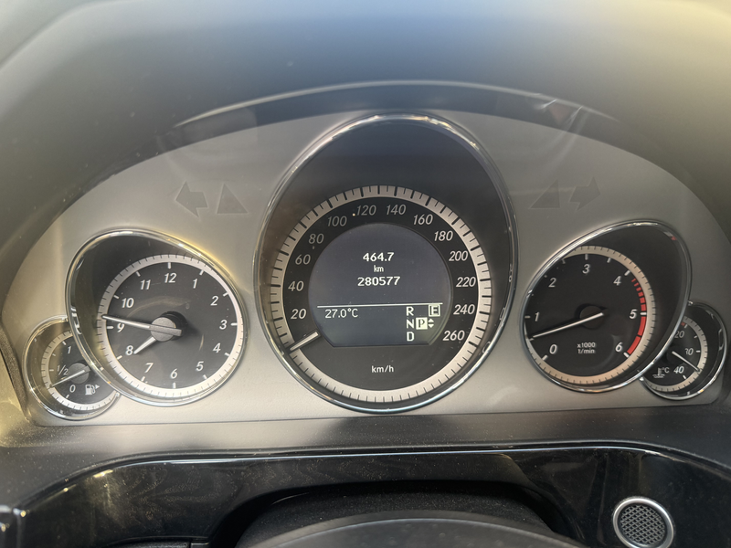 Mercedes-Benz E 350 Avantgarde BlueEfficiency 4MATIC CDI Aut. — photo 14