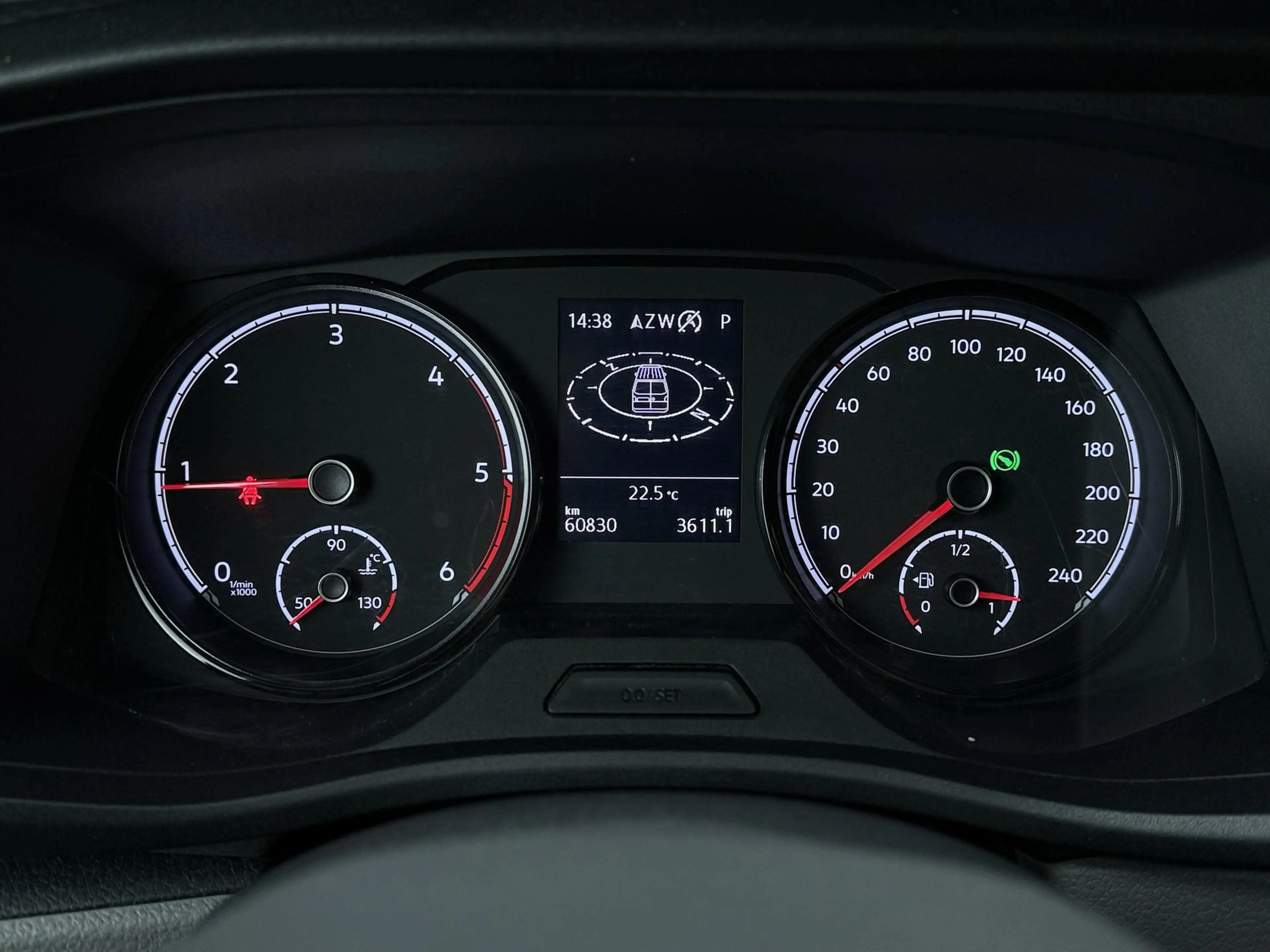 Volkswagen T6.1 Transporter 2.0 TDI L2H1 30 DC Highline | 150 PK | Trekhaak | — photo 8