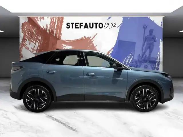 Peugeot 3008 view 2