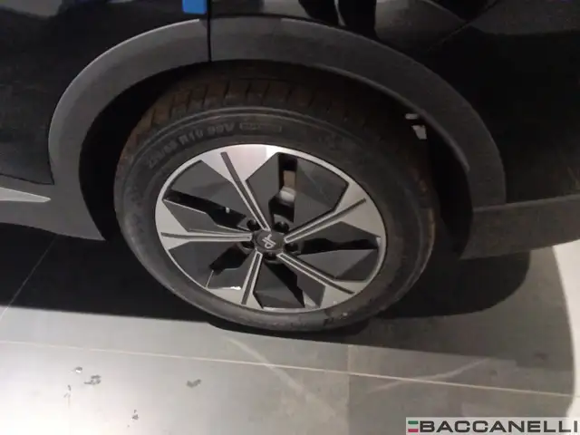 DR Automobiles DR6 view 14