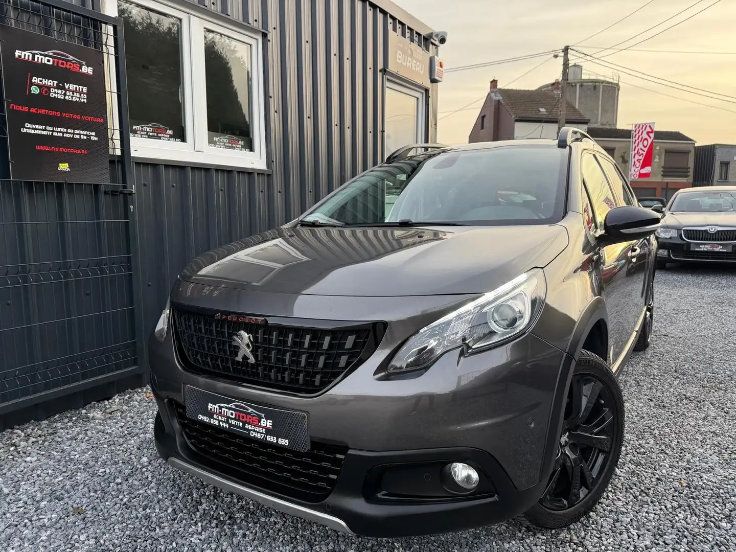 Peugeot 2008 2008 1.2i GT Line S / Full Option / Garantie+CT OK Gris - 1