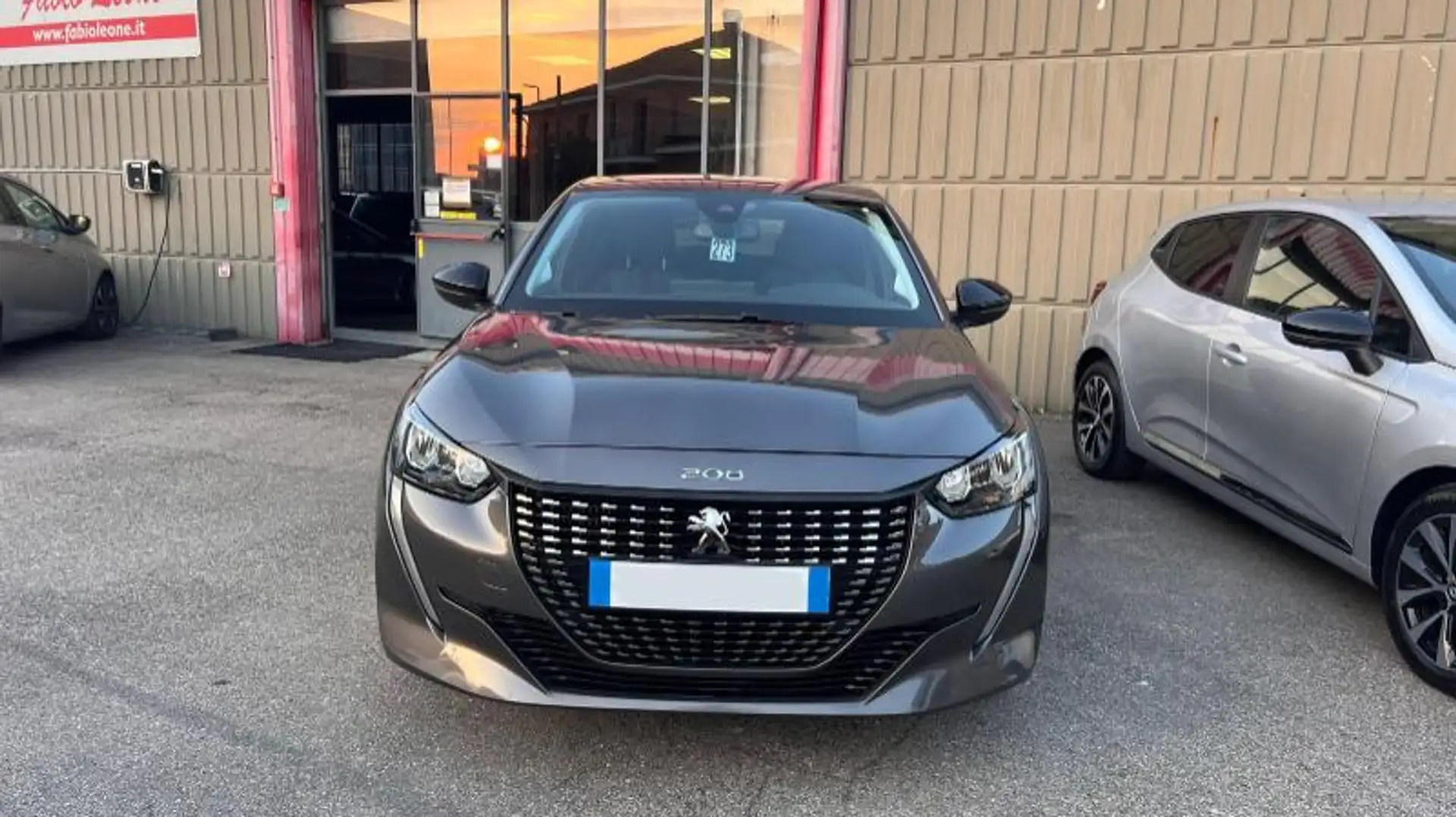 Peugeot 208 208 1.2 puretech Allure Pack s&s 100cv Grigio - 2