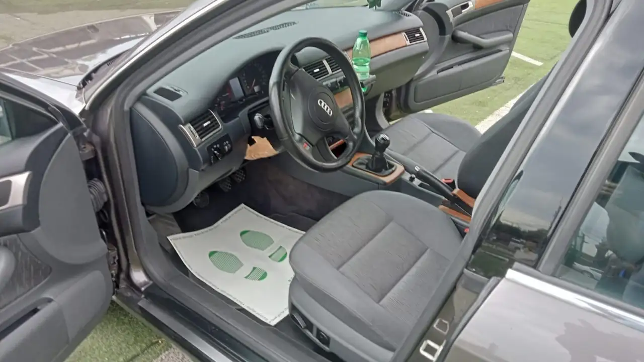 Audi A6 1.8t 150cv, foto 2