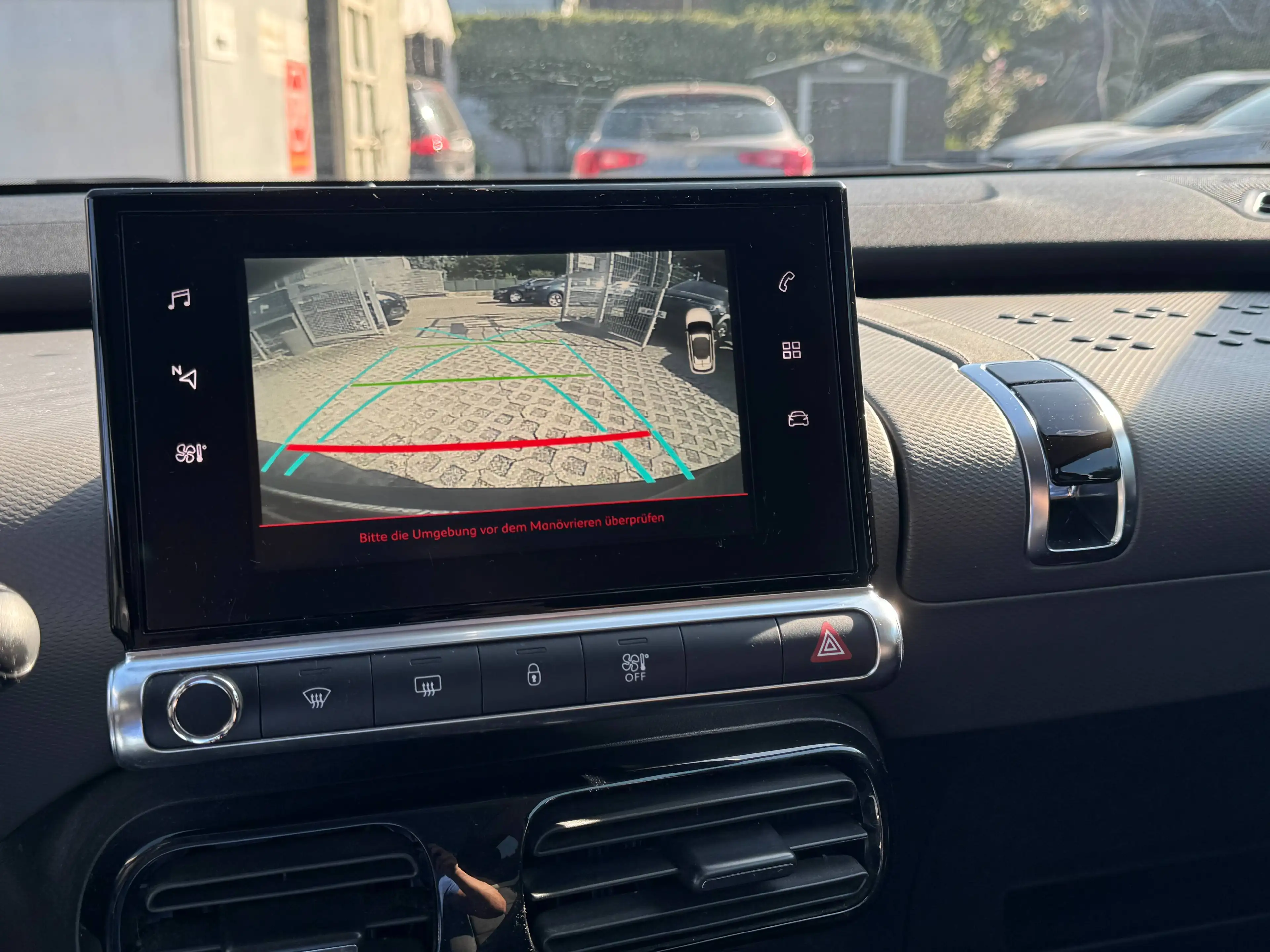 Citroen C4 Cactus 1,2i*Panorama*Klima*Navigation*Kamera* — photo 11