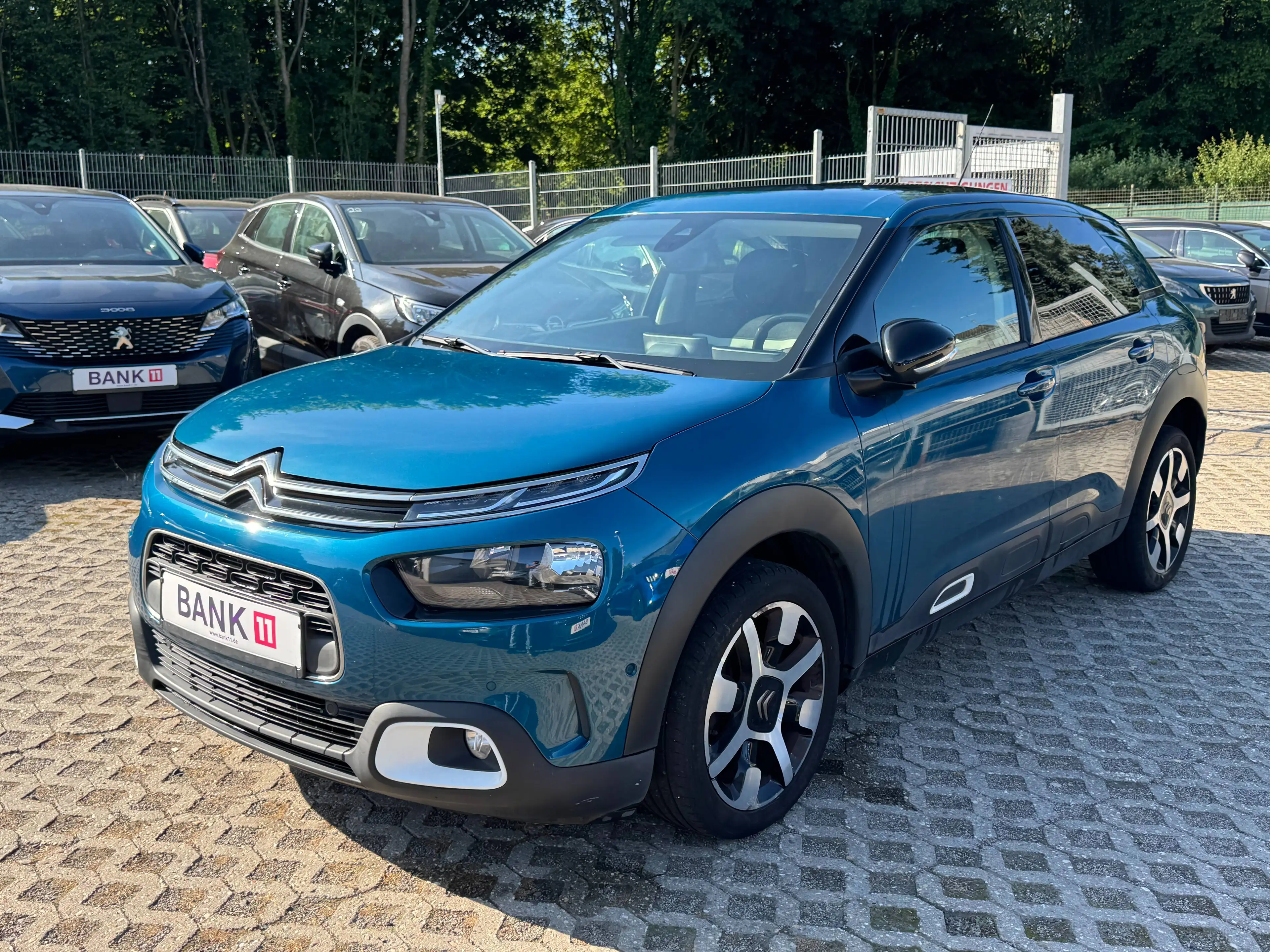 Citroen C4 Cactus 1,2i*Panorama*Klima*Navigation*Kamera*