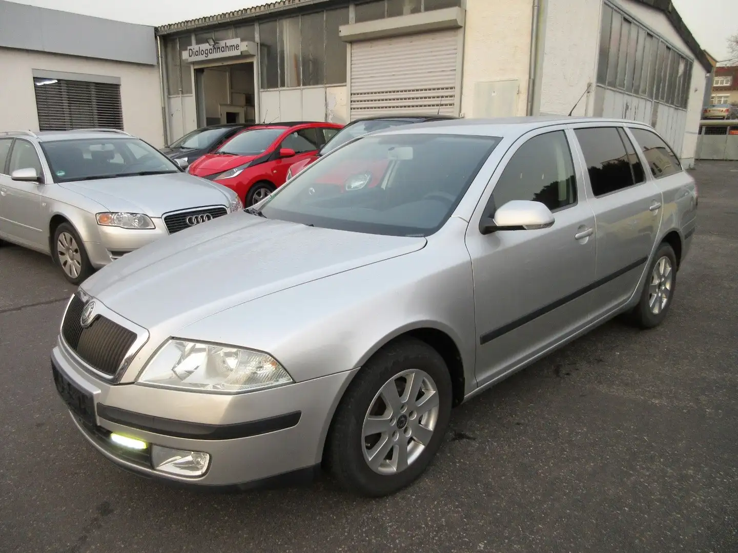 Skoda Octavia 1.9 TDI Ambiente Silber - 1