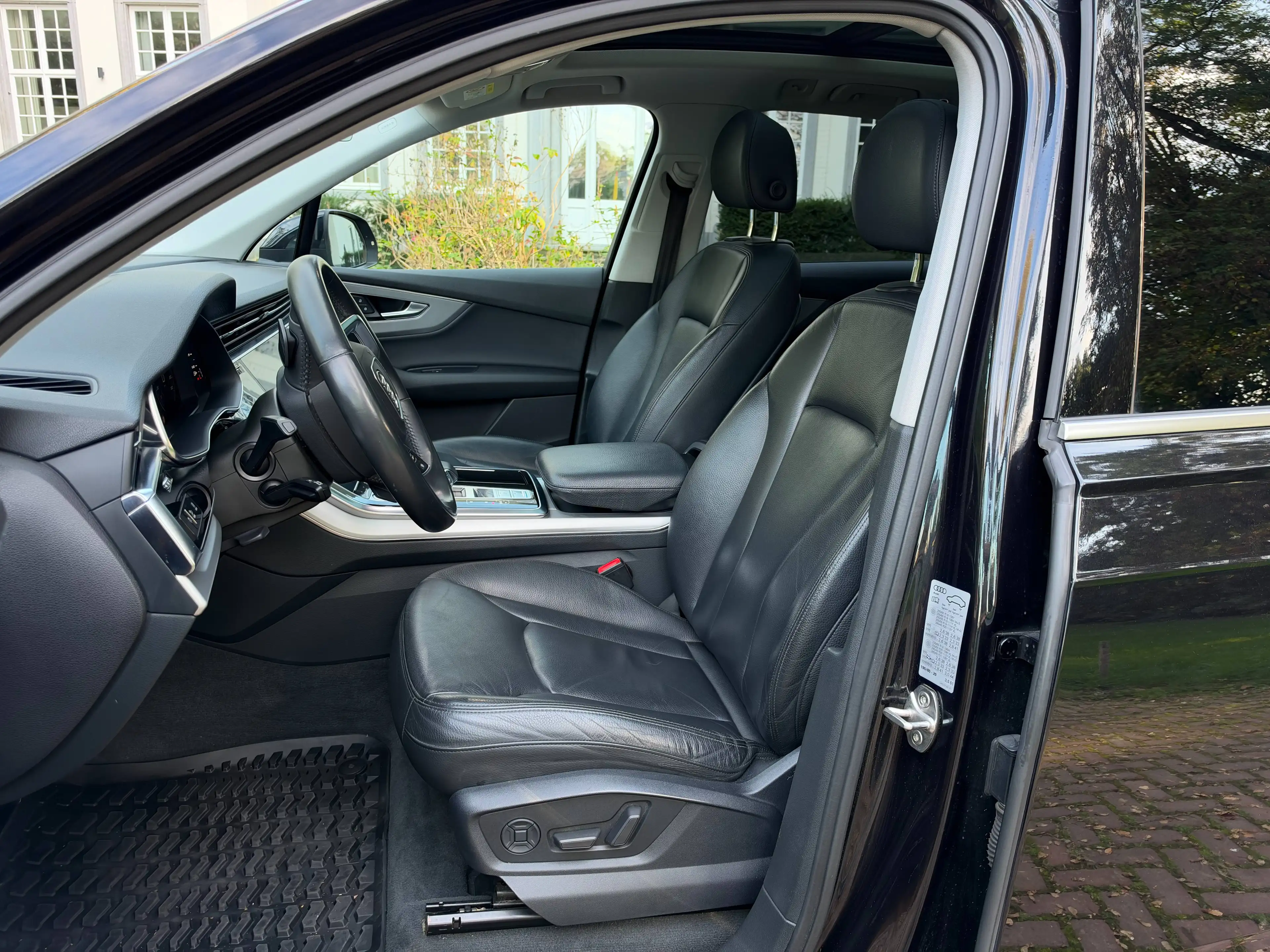 Audi Q7 Q7 45 TDi Quattro 1e EIG / 7 SEATS / TrekHK / Full Audi Service / Air Suspension / Keyless — photo 12