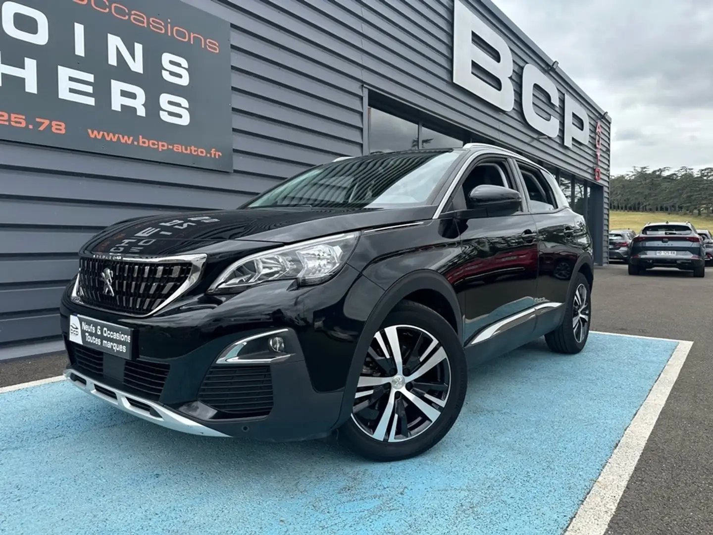 Peugeot 3008 1.6 BLUEHDI 120CH ALLURE S\u0026S Noir - 1
