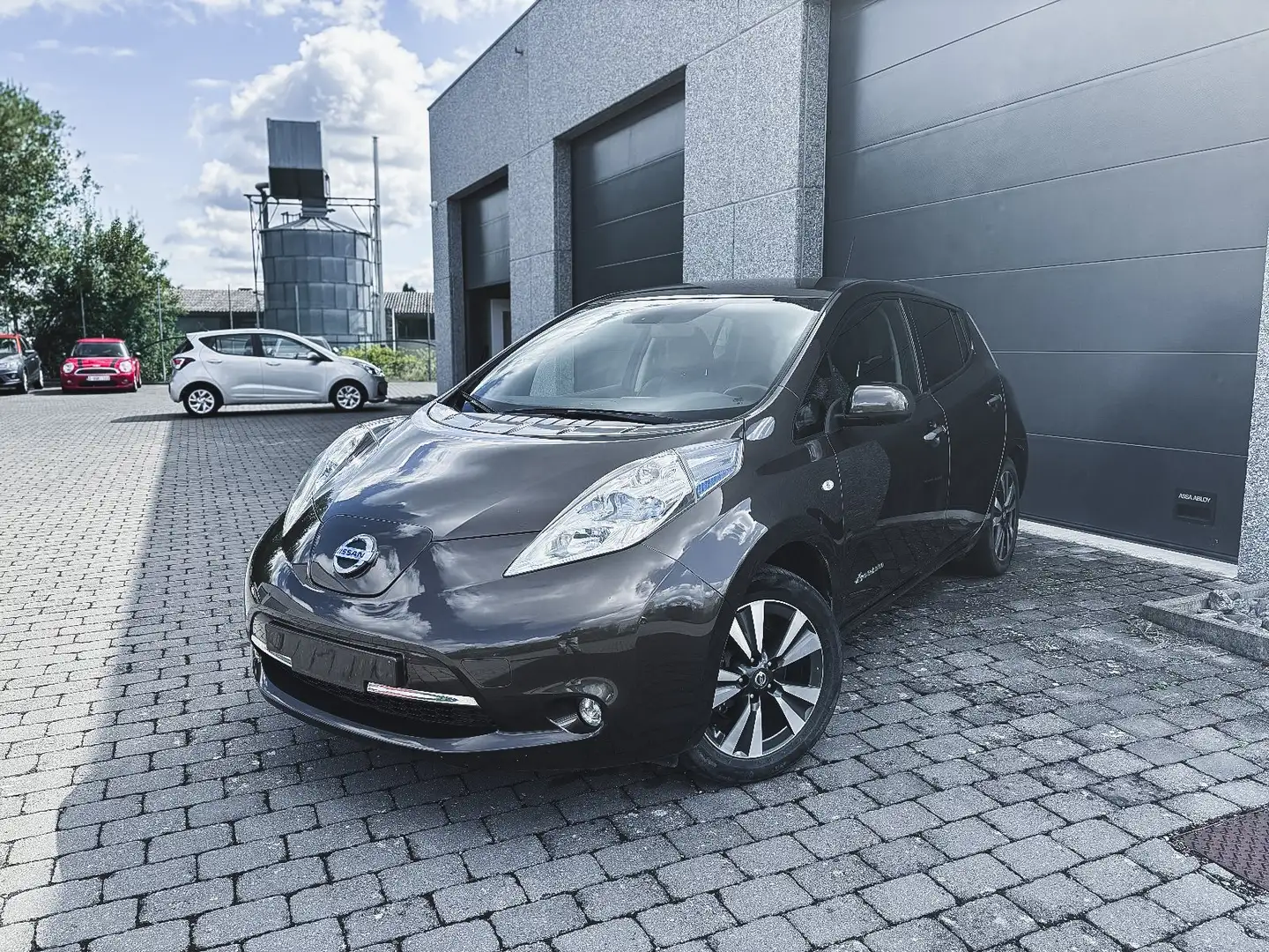 Nissan Leaf MARCHAND OU EXPORT ! 30kWh, Camera, Climatisation Коричневий - 1