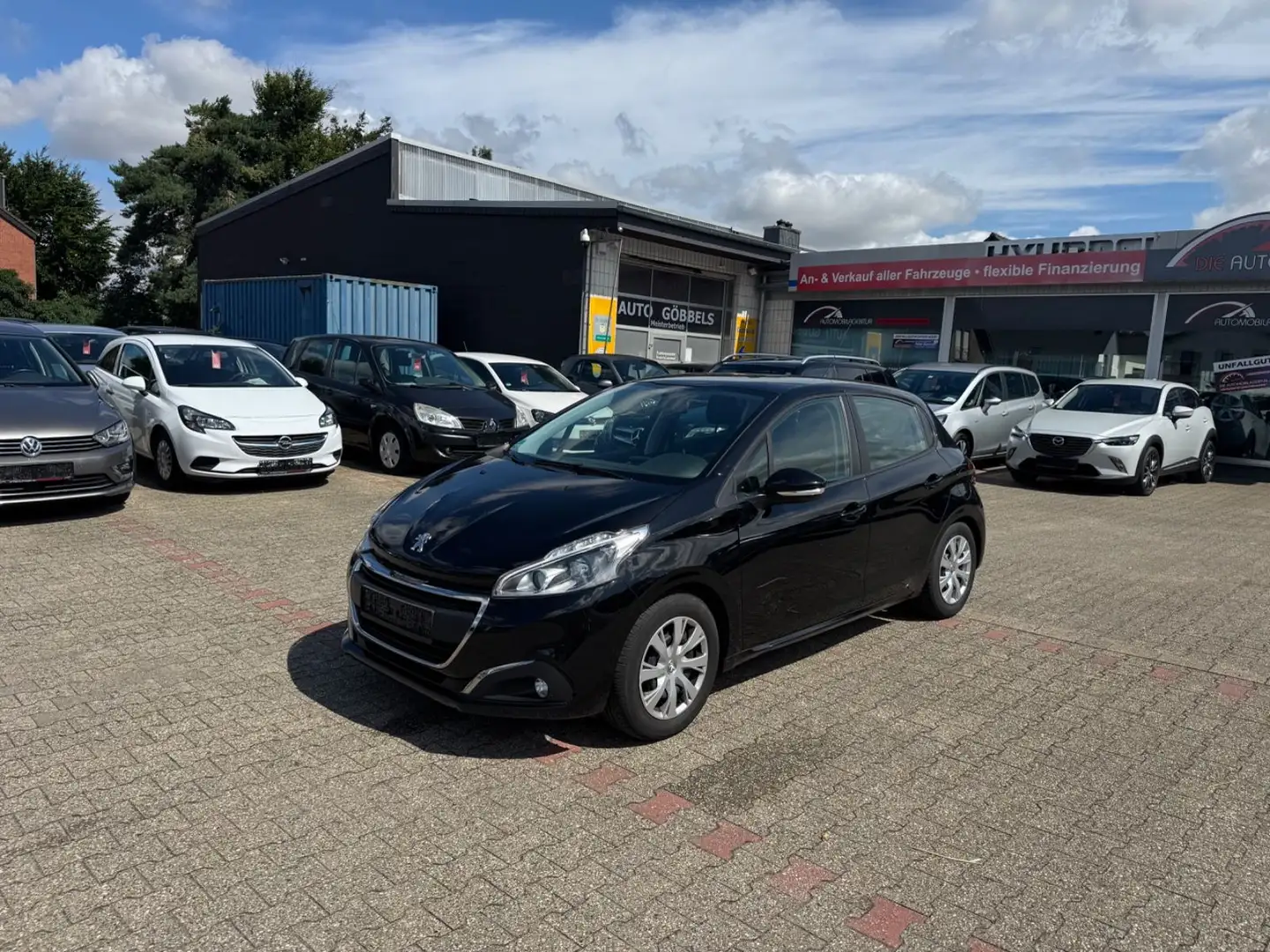 Peugeot 208 Active PDC Tempo Sitzheizung LED Display Schwarz - 1