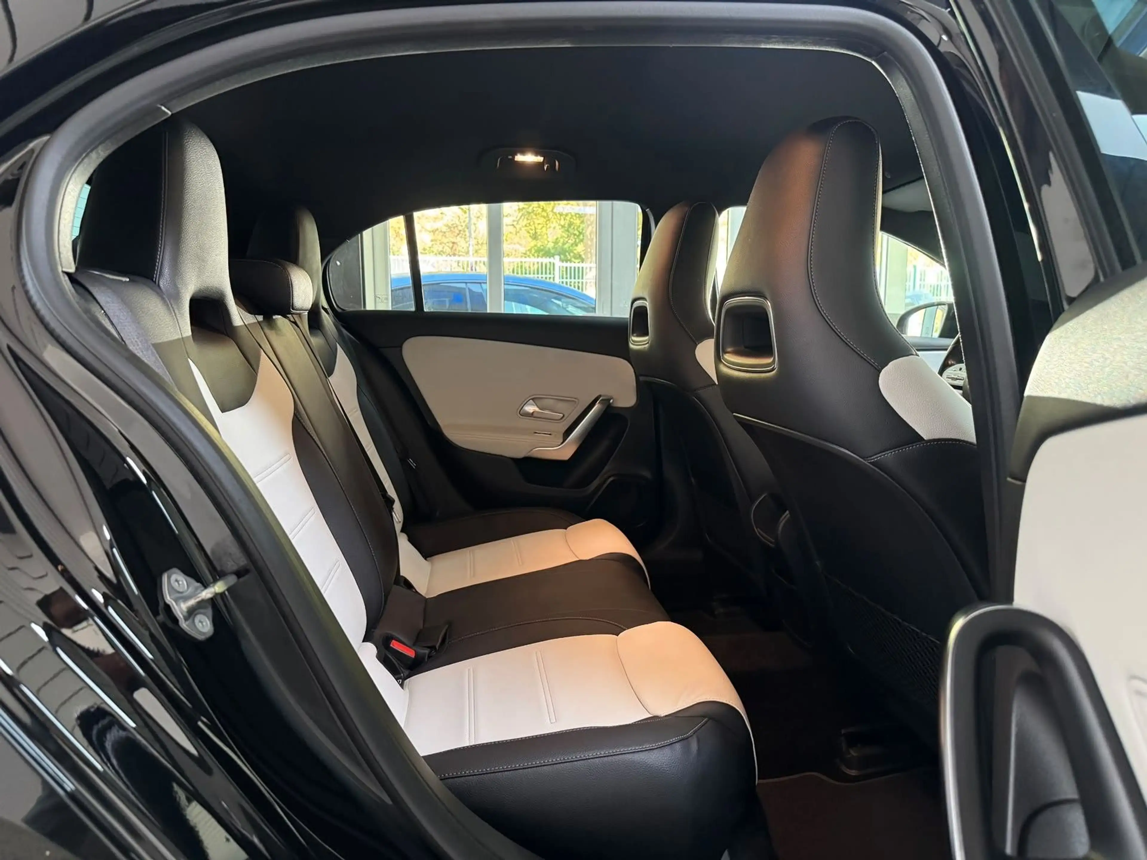 Mercedes-Benz A 220 *AMG-Line*Widescreen*MBUX — photo 22