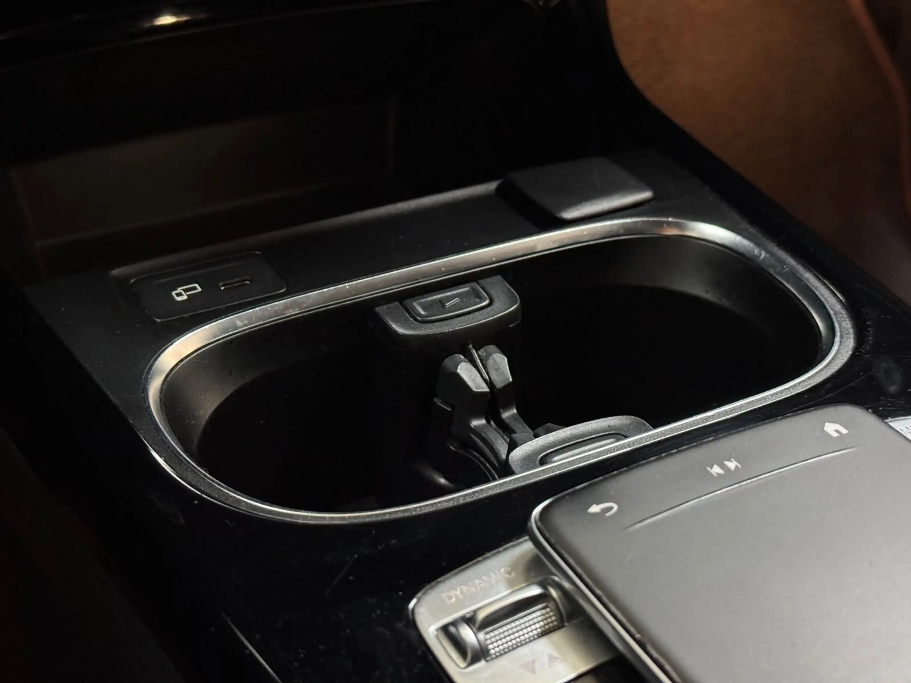 Mercedes-Benz A 220 *AMG-Line*Widescreen*MBUX — photo 31