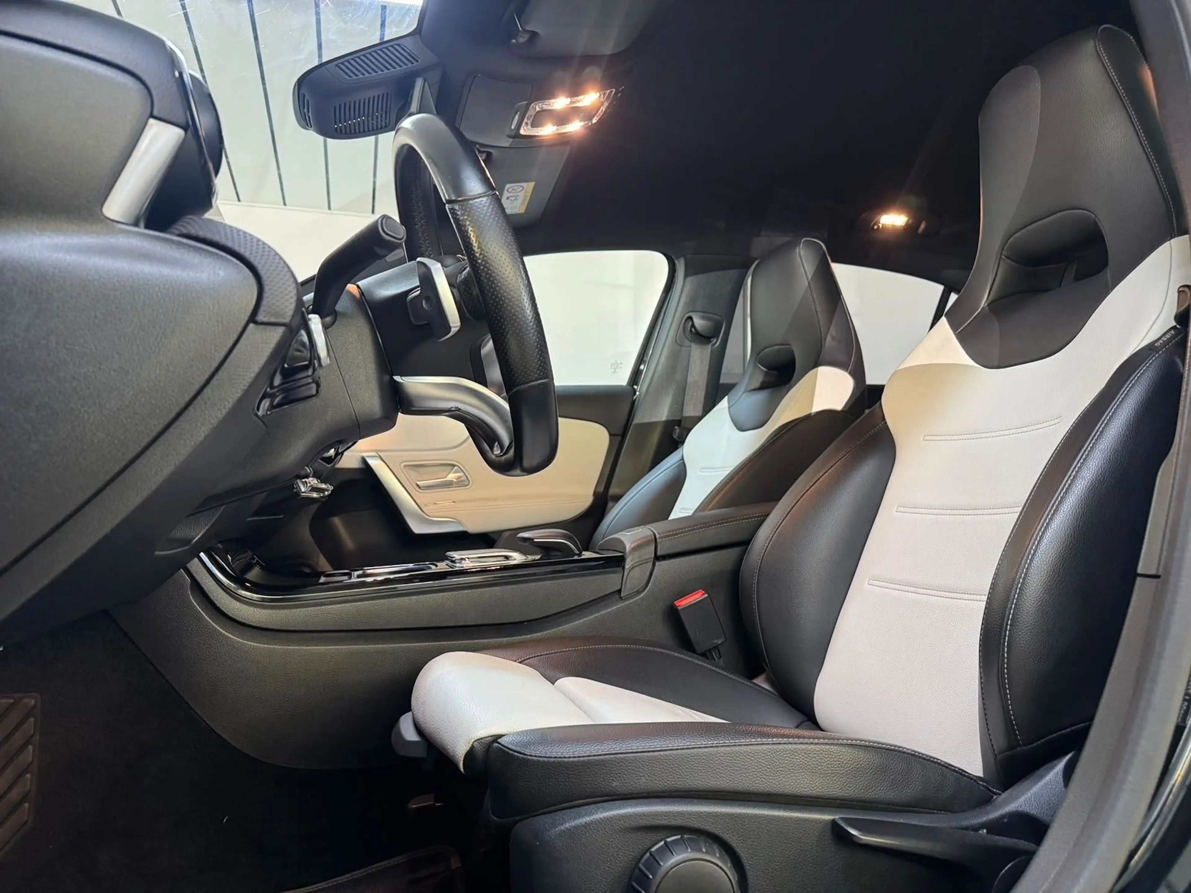 Mercedes-Benz A 220 *AMG-Line*Widescreen*MBUX — photo 16