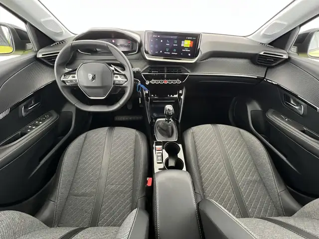 Peugeot 208 view 6
