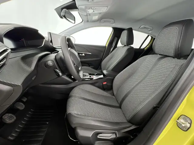 Peugeot 208 view 7