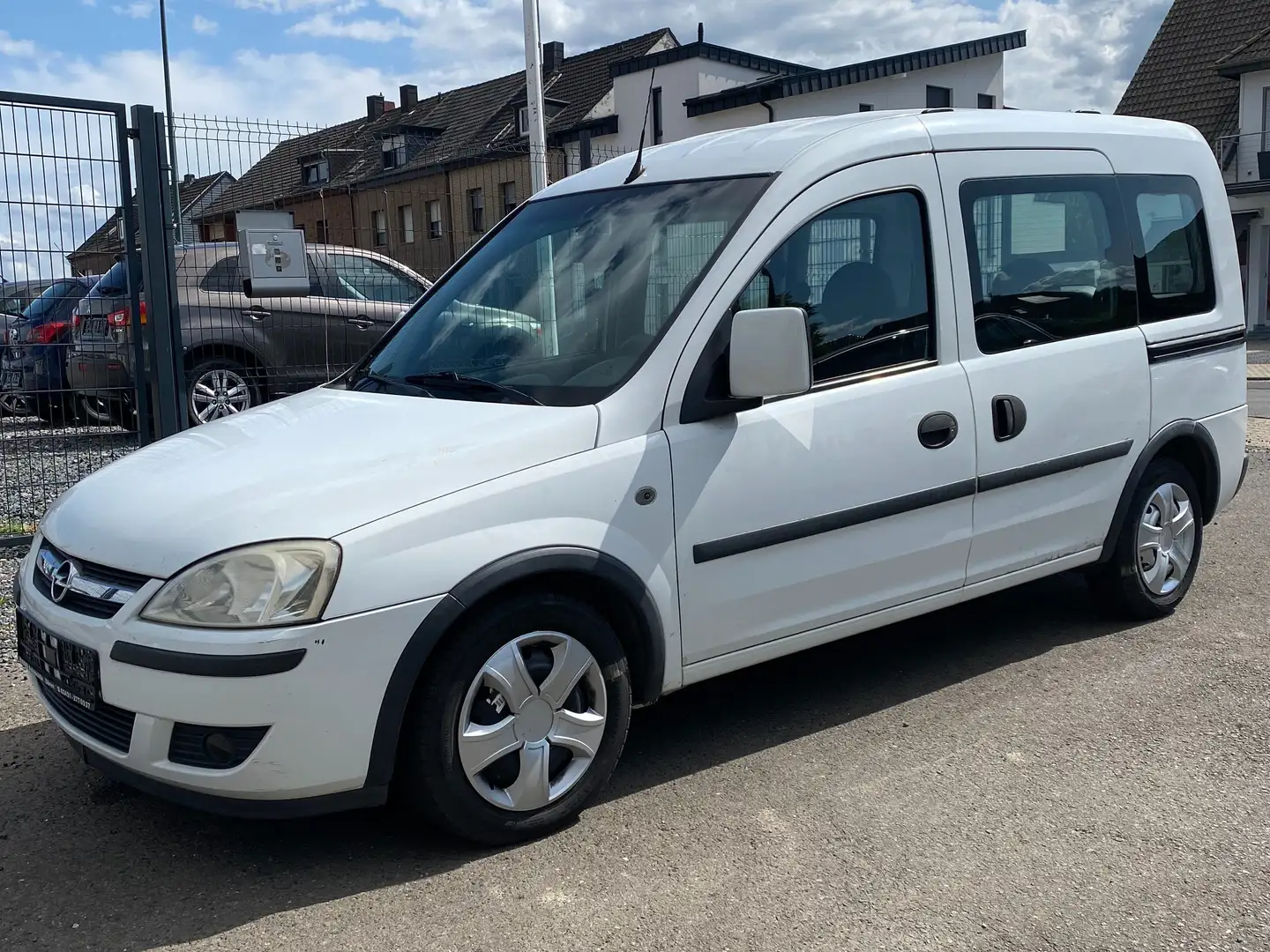 Opel Combo 1.3 CDTI Weiß - 1