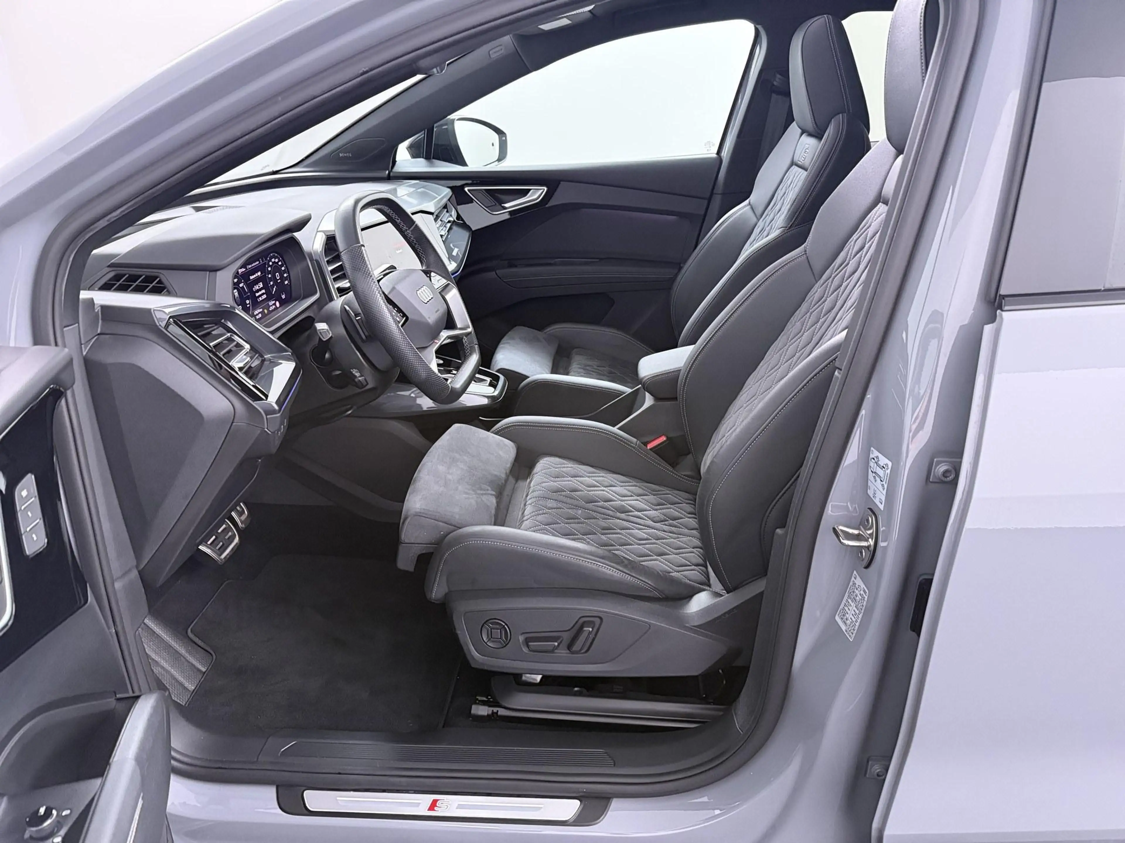 Audi Q4 e-tron Sportback 50 quattro S edition 77 kWh | ACC | Pano — photo 6