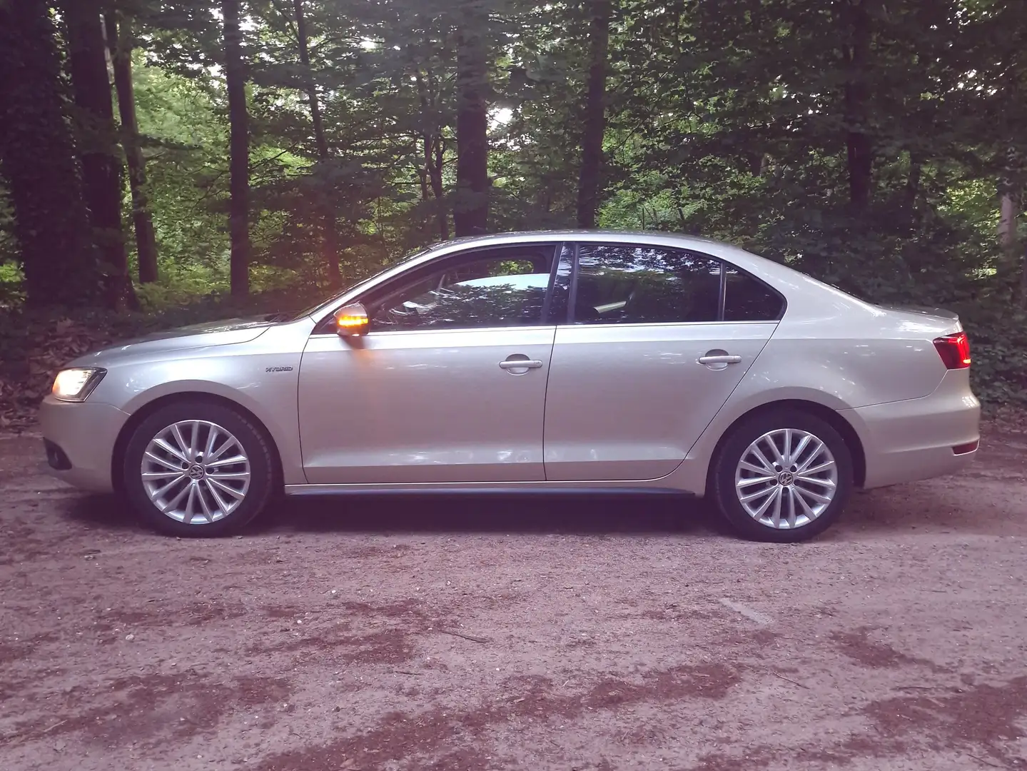 Volkswagen Jetta VW Jetta 1.4 TSI Hybrid Highline 7-DSG AUT 2013 Beige - 2