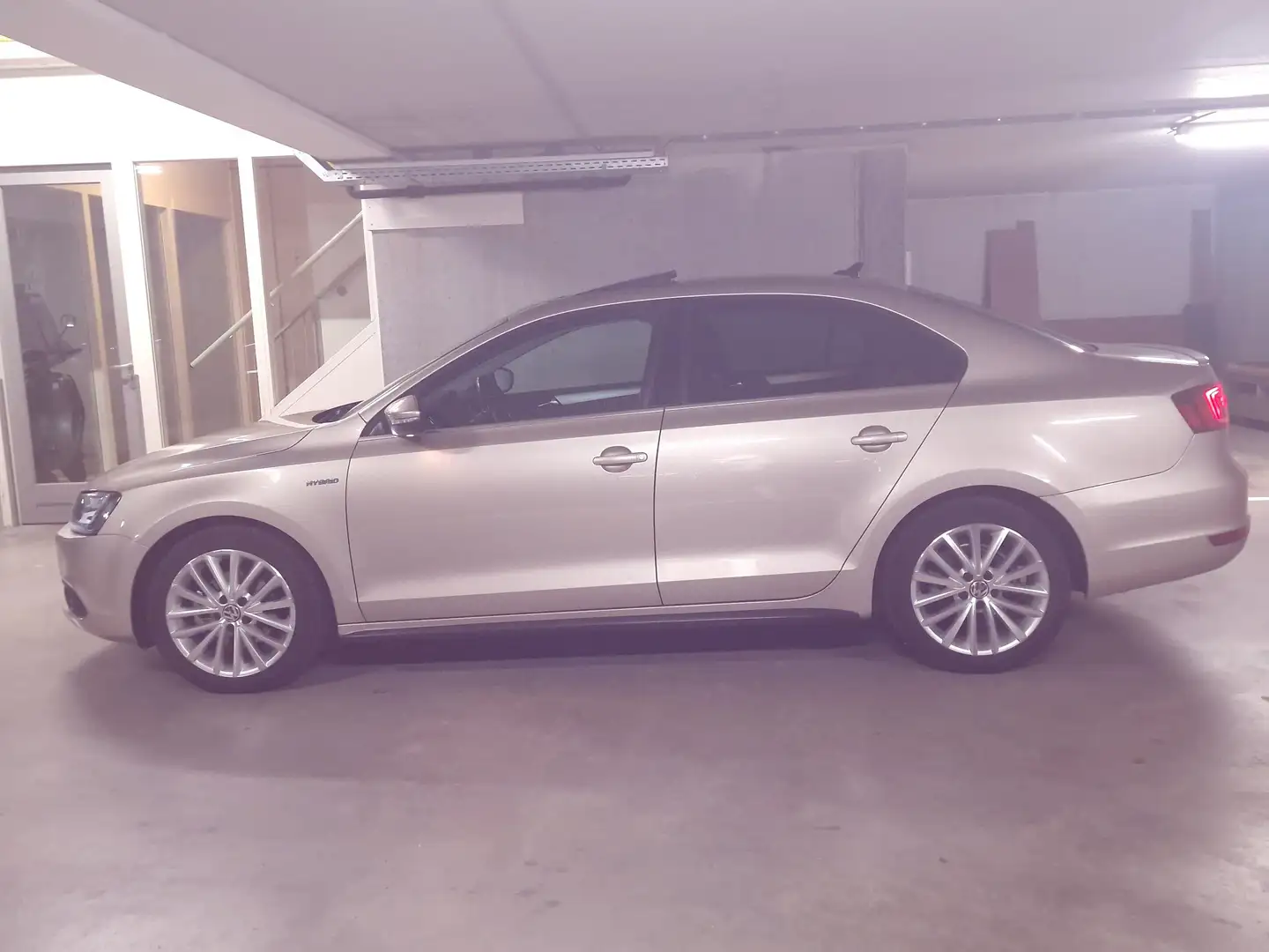 Volkswagen Jetta VW Jetta 1.4 TSI Hybrid Highline 7-DSG AUT 2013 Beige - 1