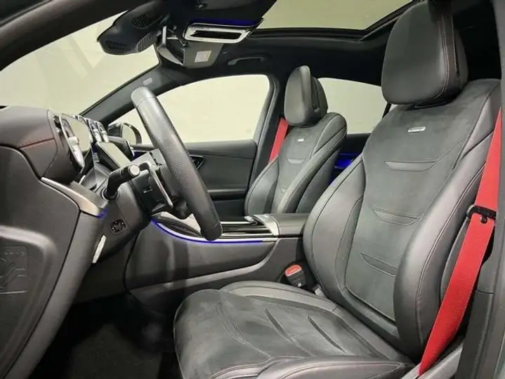 Mercedes-Benz GLC 2024, foto 12