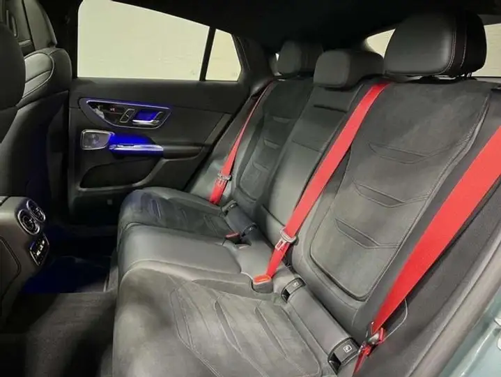 Mercedes-Benz GLC 2024, foto 24