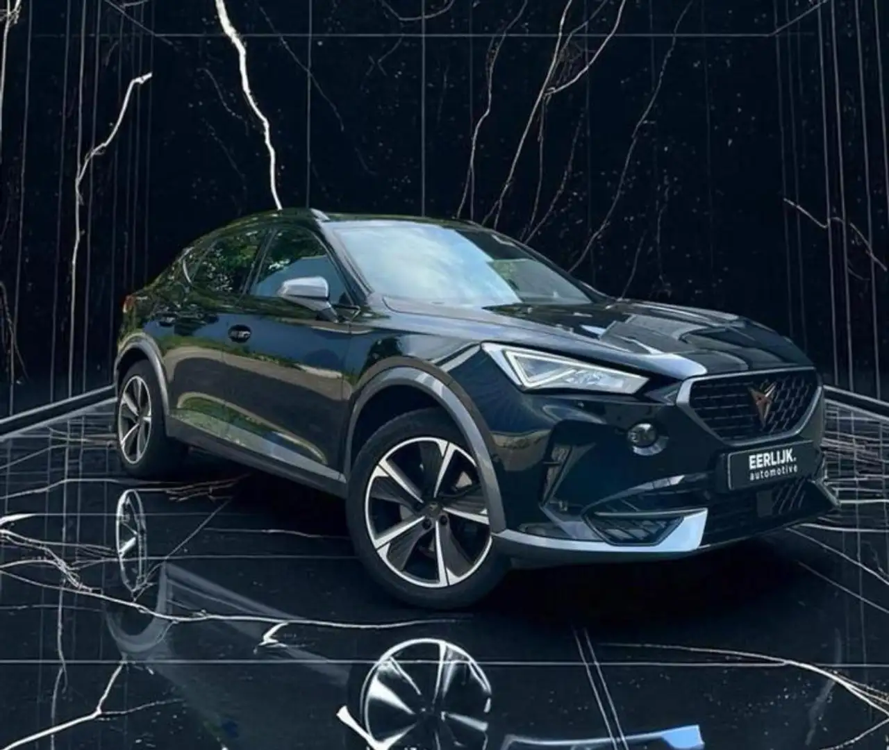 CUPRA Formentor 1.5 TSI/ pano / Keyless / trekhaak VOLLL ! Fekete - 1