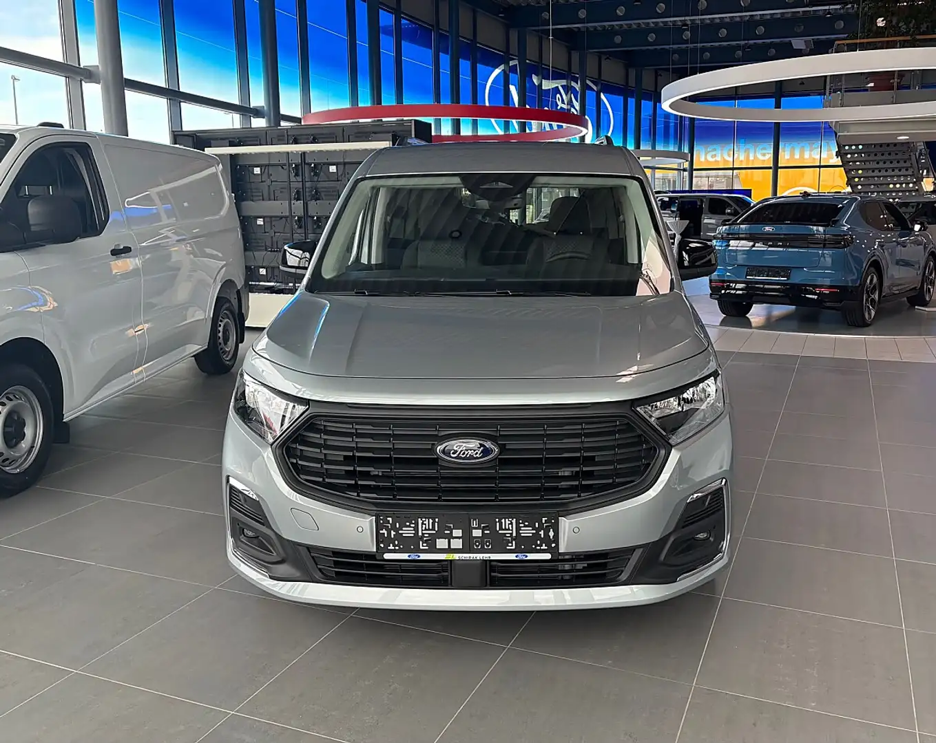 Ford Tourneo Connect GRA LWB TIT 1.5L 150PS A6 FWD Silber - 2