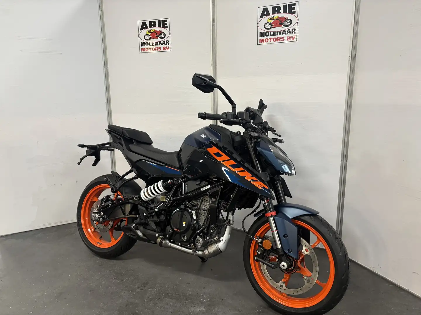 KTM 125 Duke ABS Blauw - 2