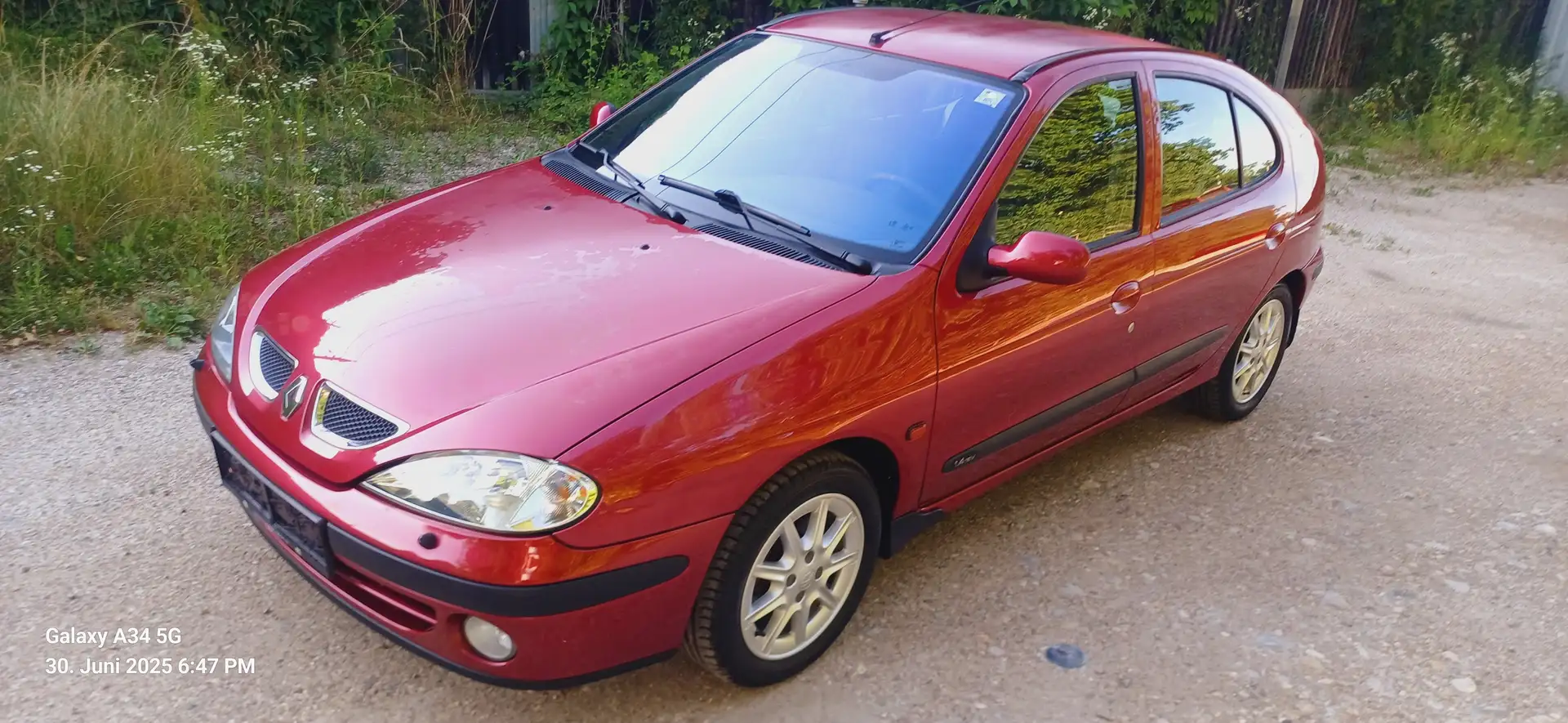 Renault Megane 1,4 16V 1.Besitz, Kölima Pickerl neu Rot - 1