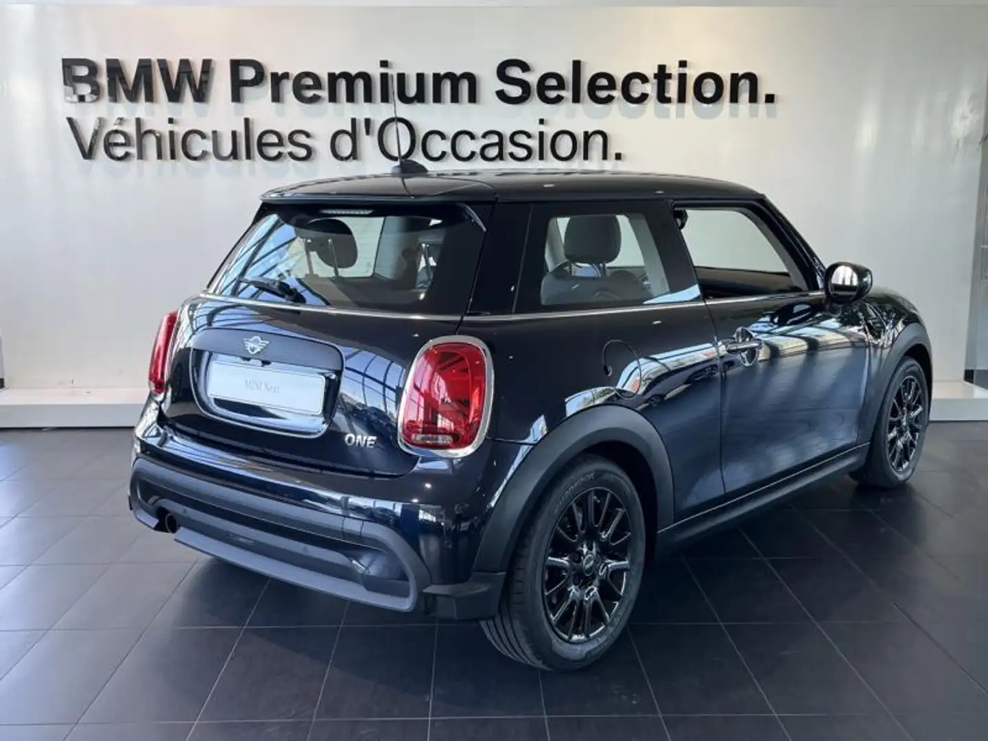 MINI One One 102ch Edition Camden Noir - 2