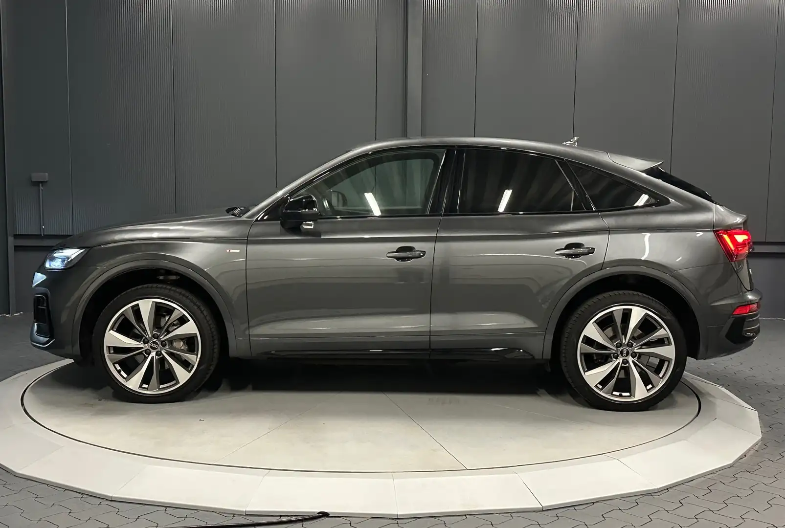 Audi Q5 Sportback 40 TDI quattro S-Line*21Zoll*Optik-Paket Grau - 2