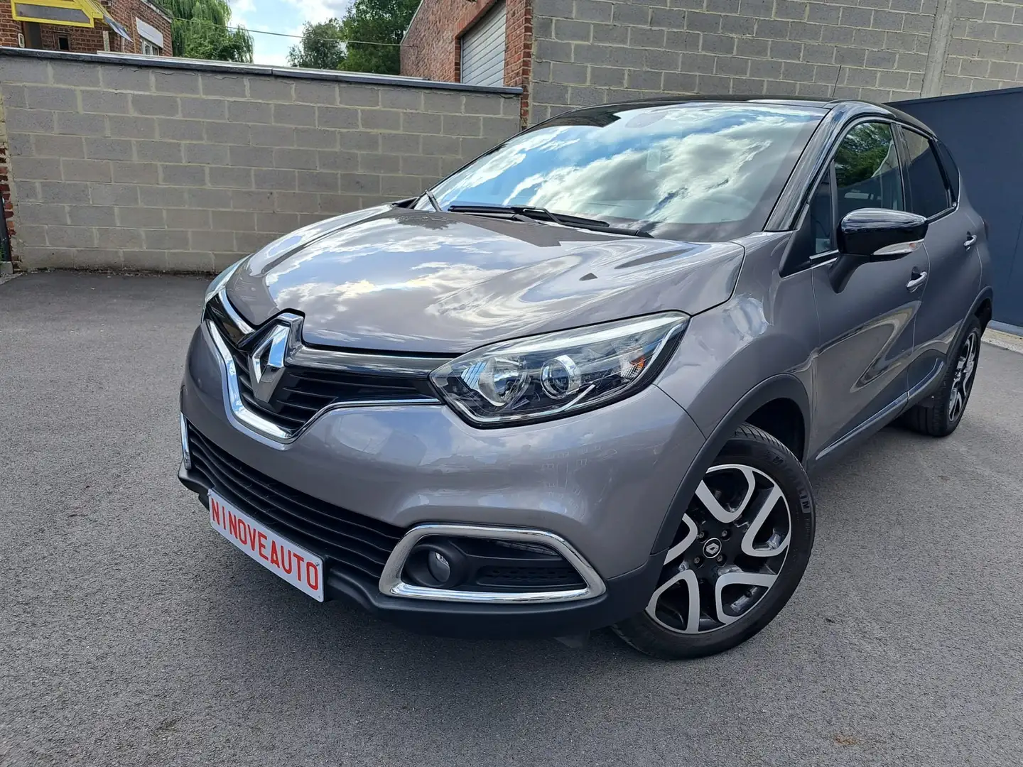 Renault Captur Captur 1.2 TCe *S&S NAVI PARKSENSOR CRUIS* Gris - 2