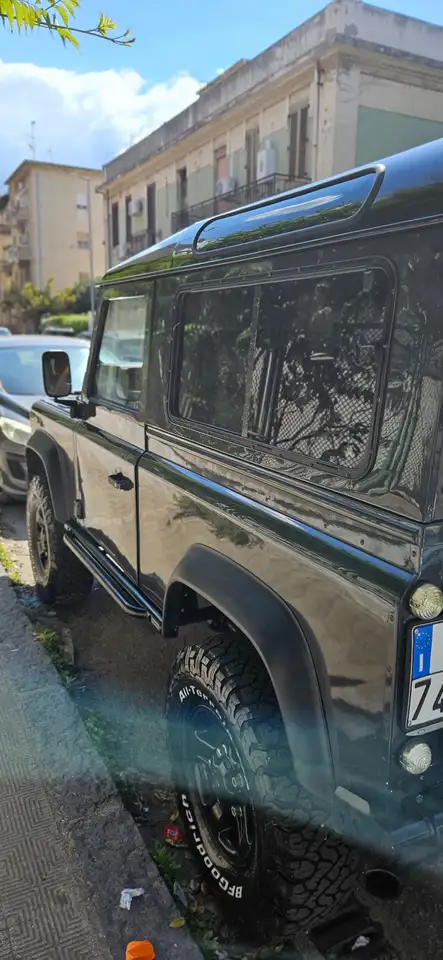 Land Rover Defender 90 2.5 td5 E SW, foto 2