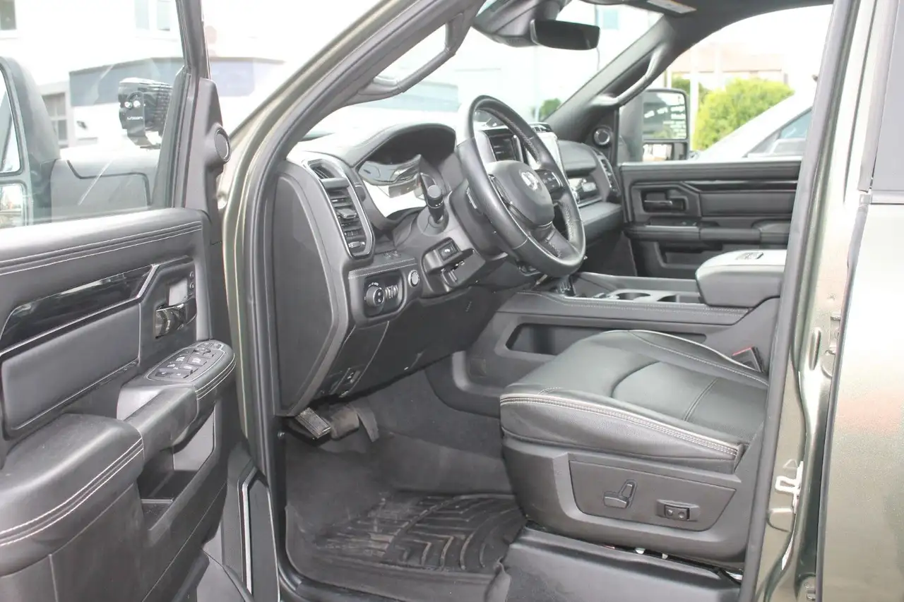 Dodge RAM 2023 — фото 10