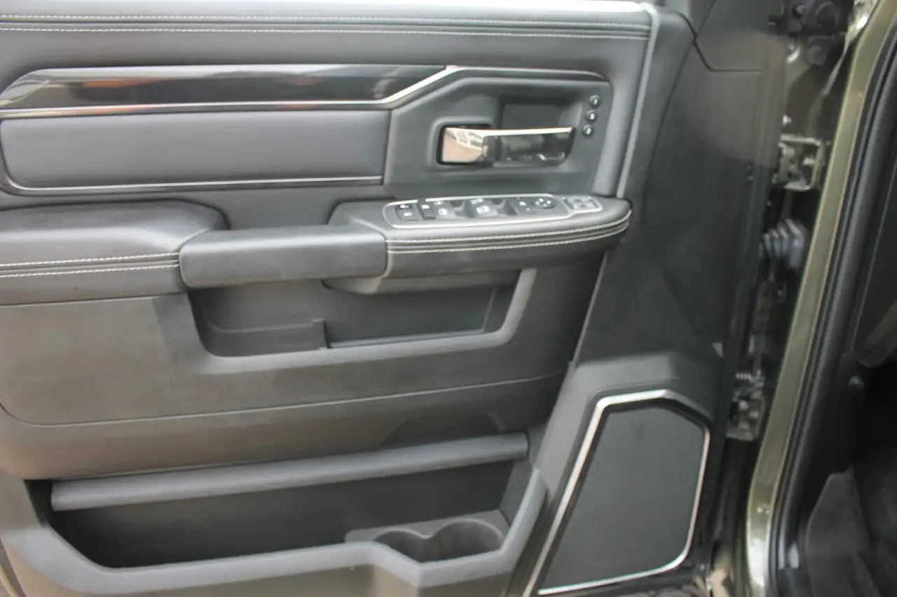 Dodge RAM 2023 — фото 11