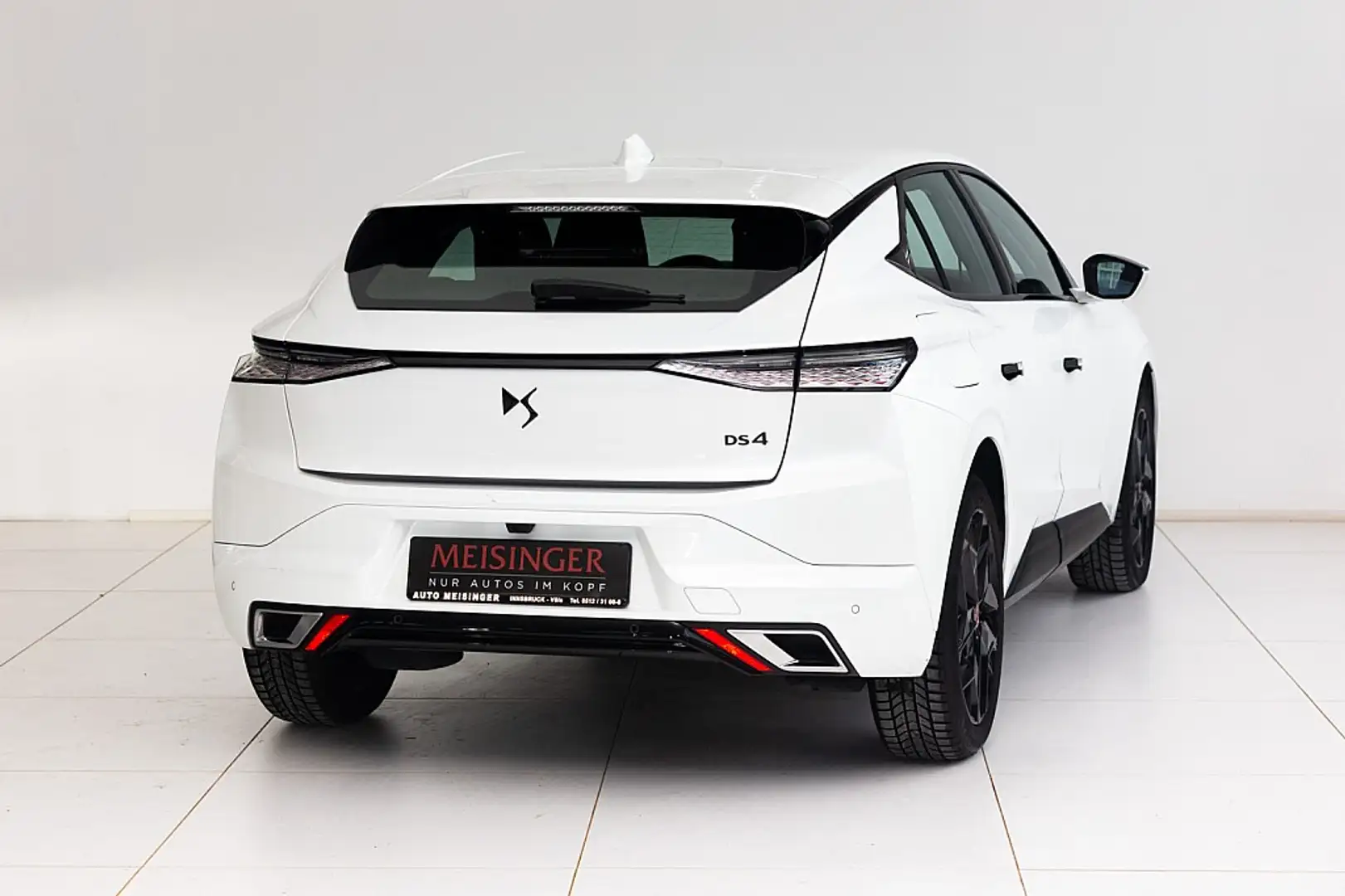 DS Automobiles DS 4 BlueHDi 130 Performance Line Weiß - 2