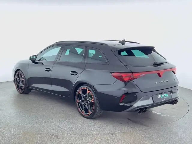Cupra Leon view 4
