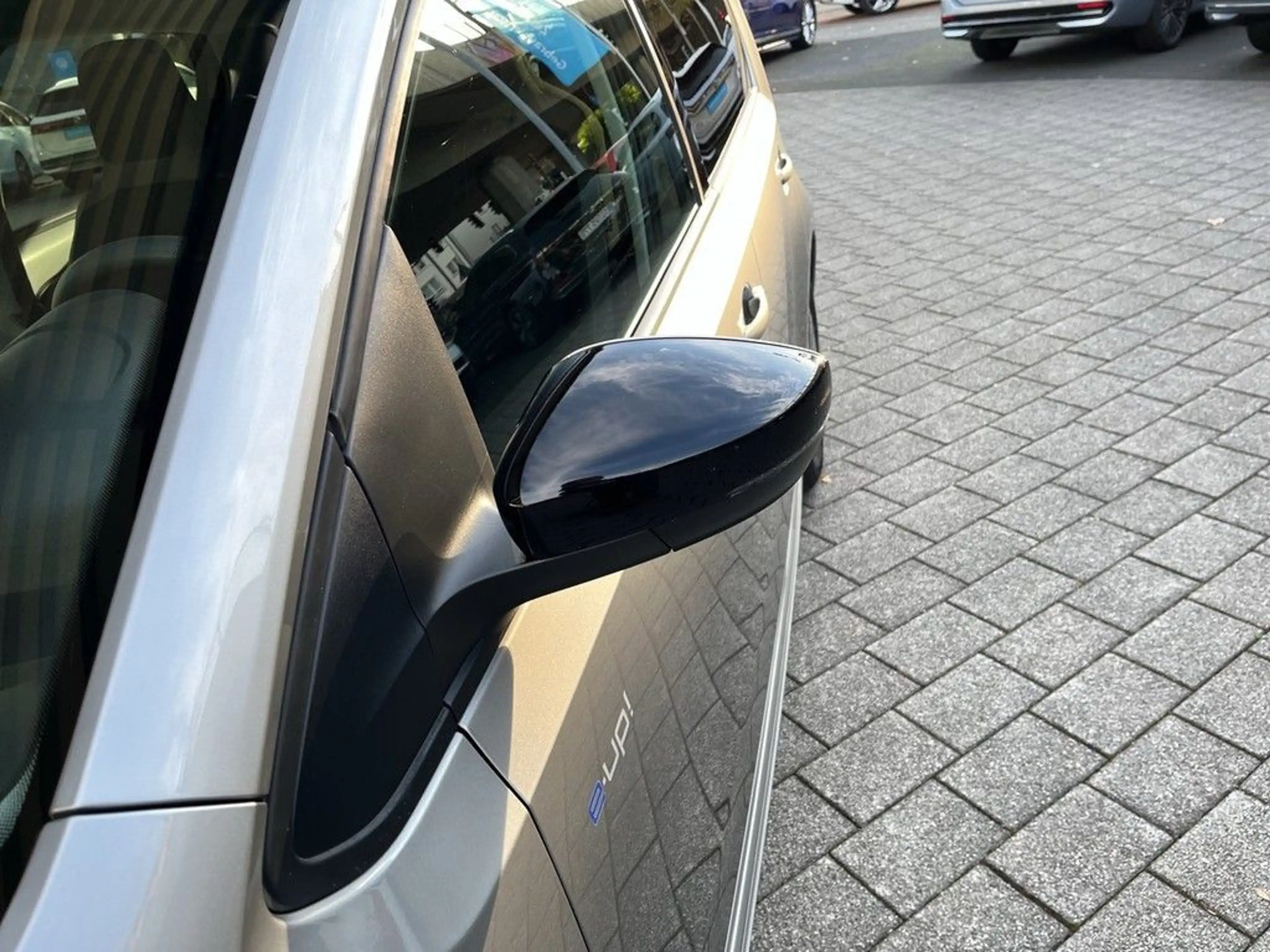 Volkswagen e-up! e-up ! Style RFK PDC DAB+ — photo 16