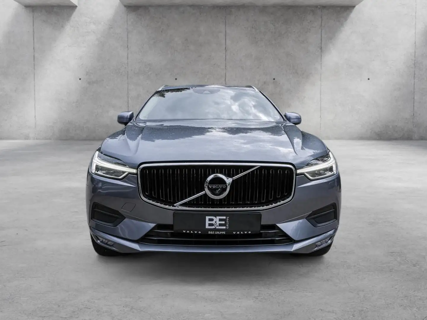 Volvo XC60 D4 Geartronic Momentum Grijs - 2