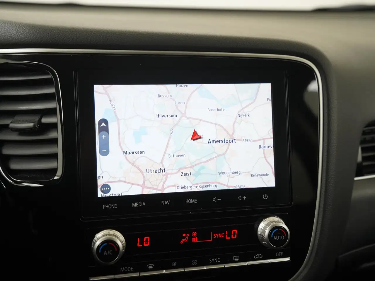 Mitsubishi Outlander 2.4 PHEV Intense S Trekhaak Leder/Alcantara, миниатюра 14