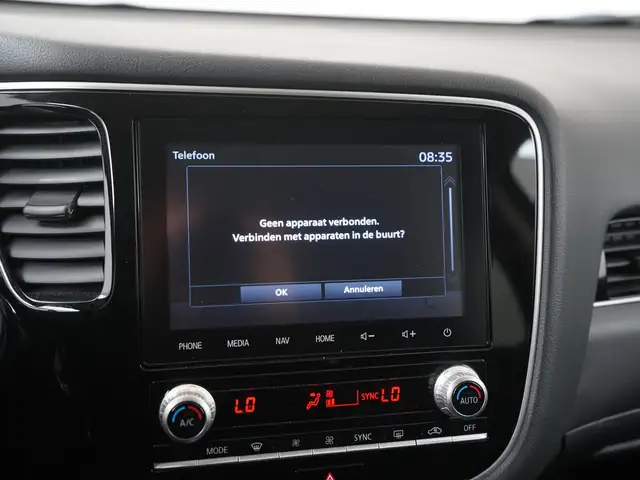 Mitsubishi Outlander view 21