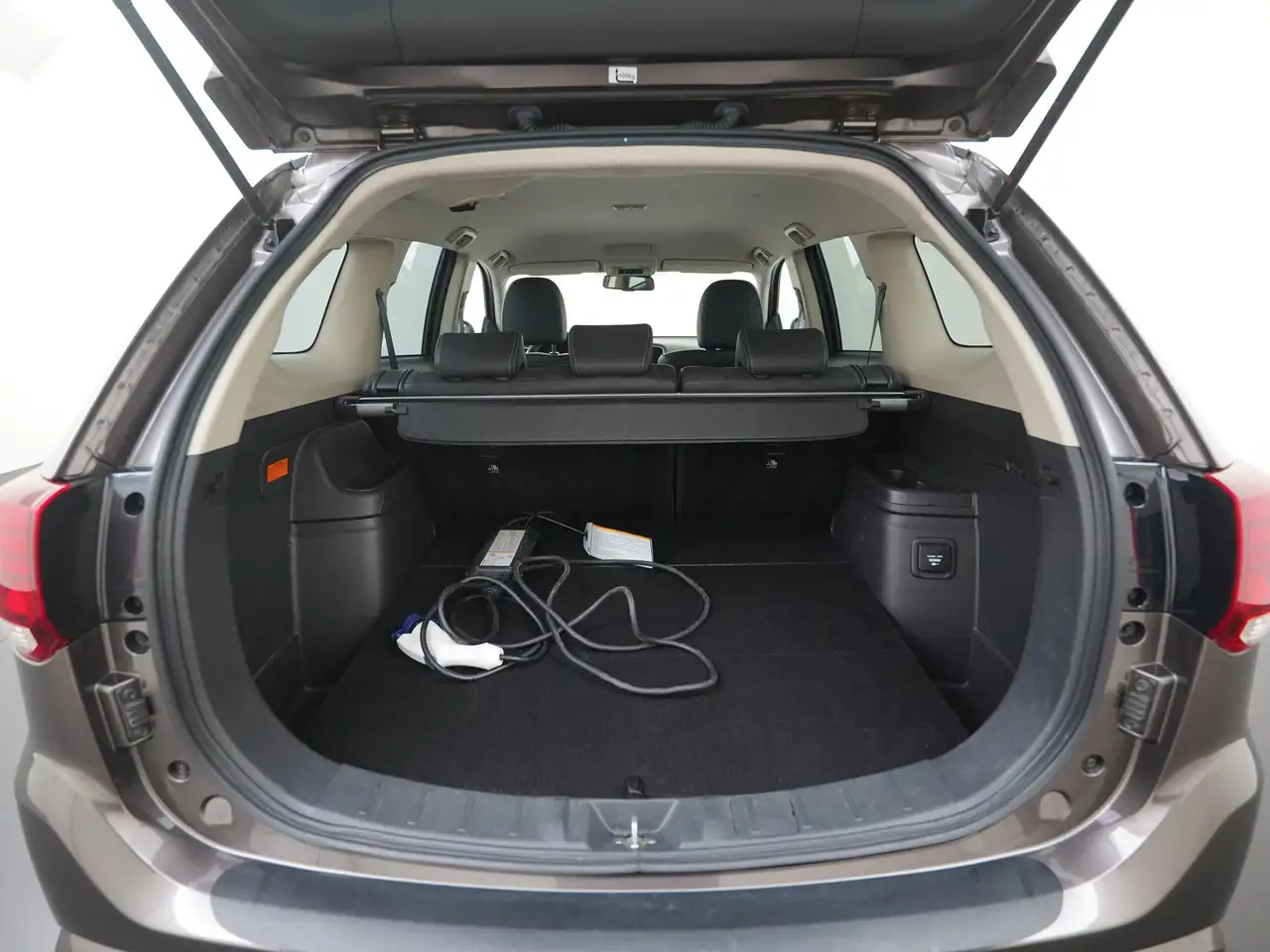 Mitsubishi Outlander 2.4 PHEV Intense S Trekhaak Leder/Alcantara, миниатюра 25