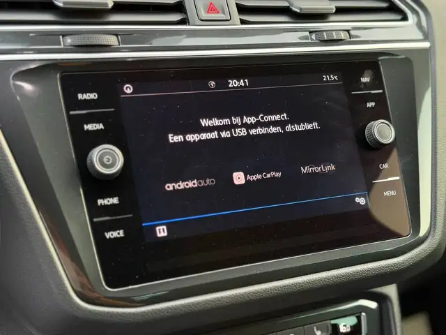 Volkswagen Tiguan view 11