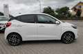 Hyundai i10 1.0 GDi 5-MT Edition 30+ NAVI/KLIMA/KAMERA/SHZ/PDC Weiß - thumbnail 4