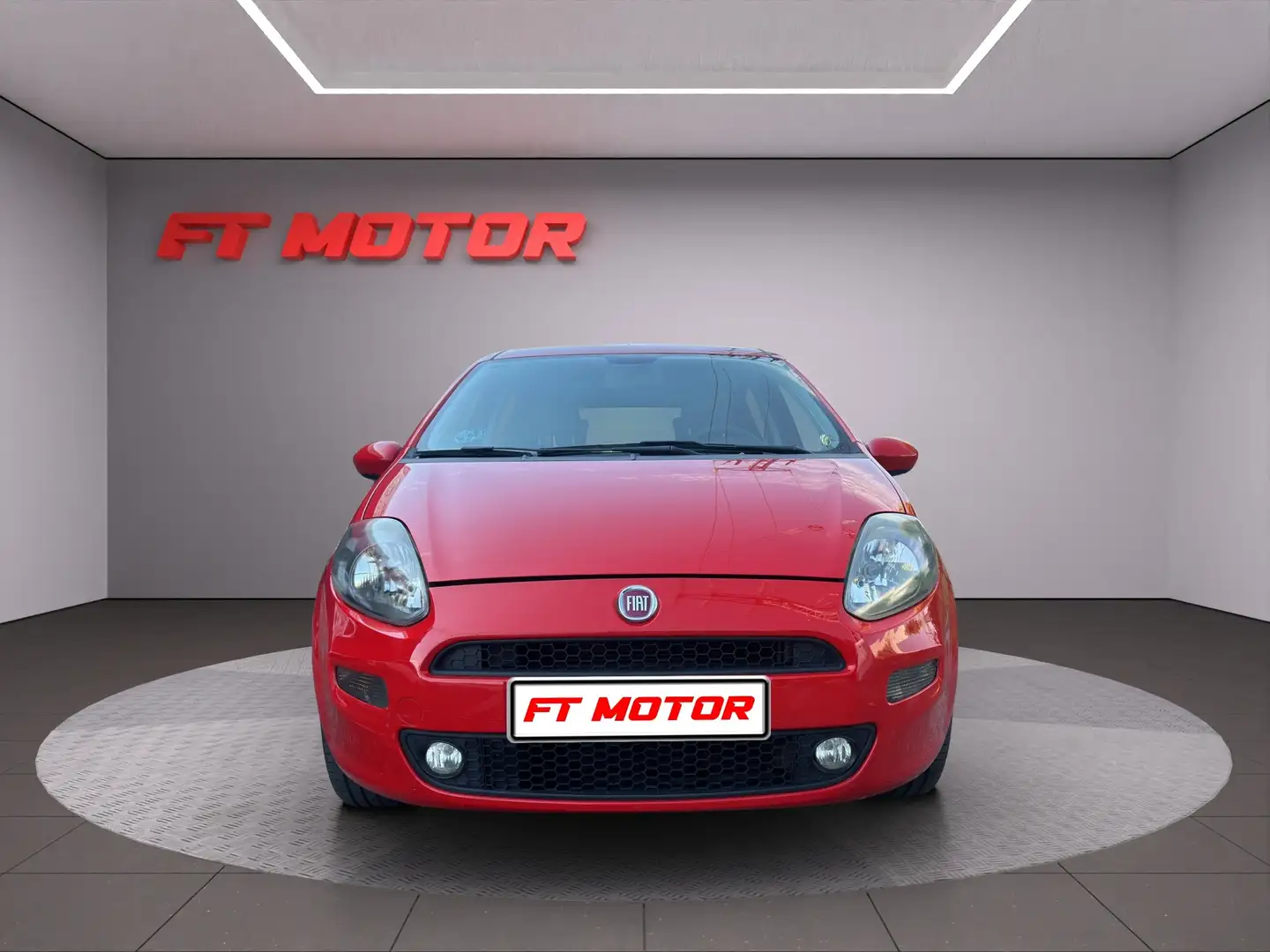Fiat Punto 1.2 8v Pop 69 CV Gasolina S&S Rojo - 2