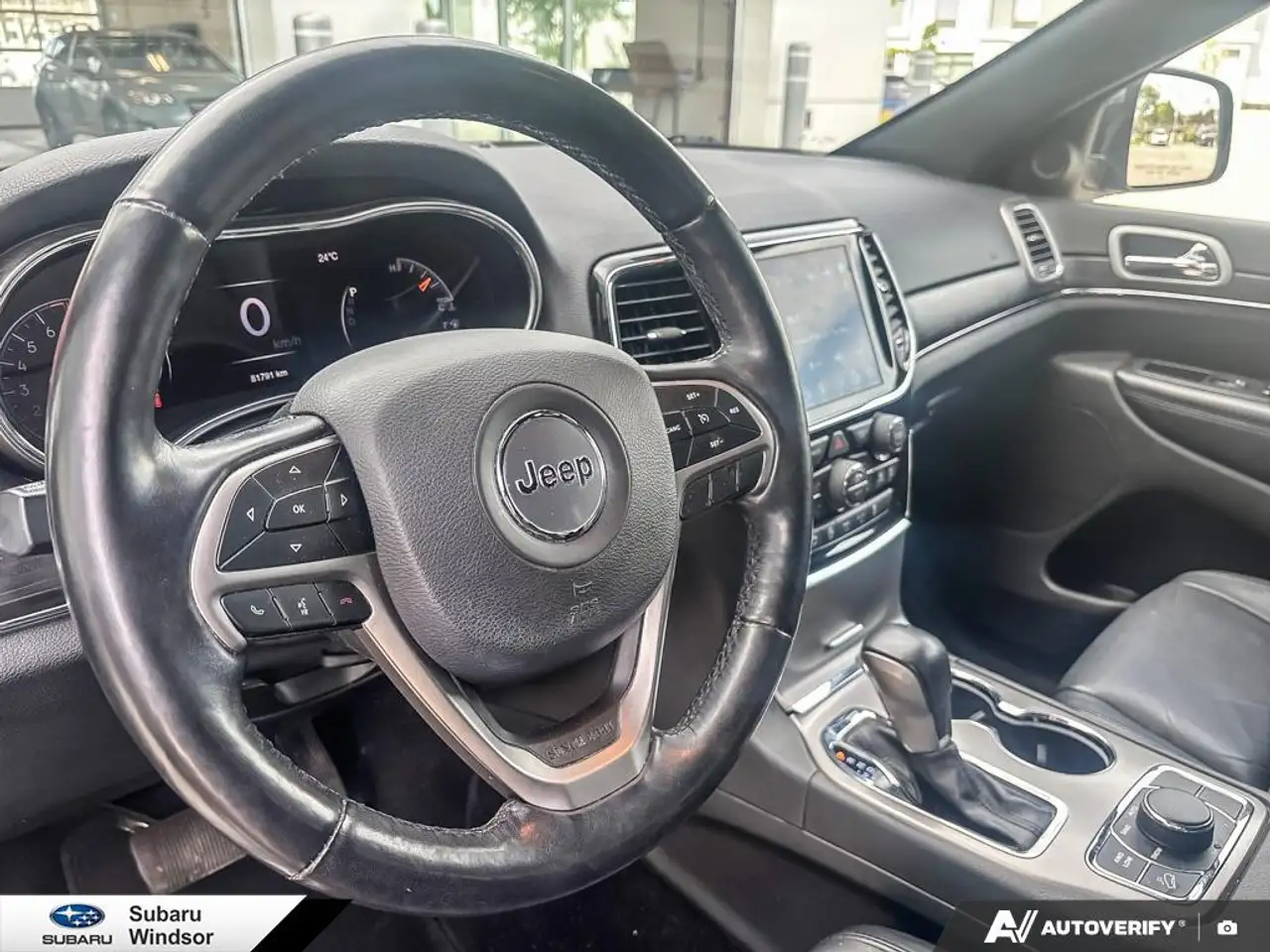 Jeep Grand Cherokee снимка Jeep Grand Cherokee