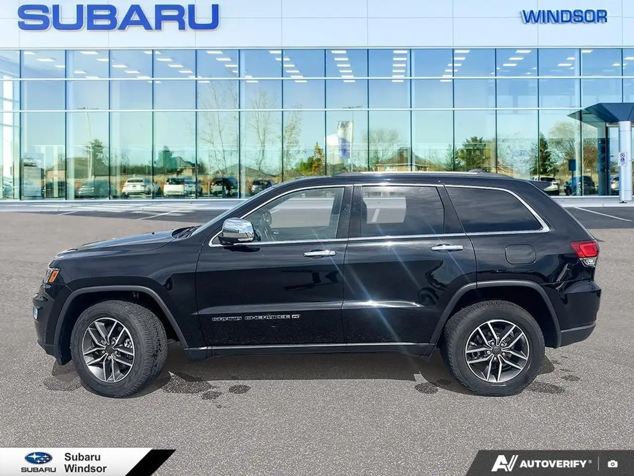 Jeep Grand Cherokee снимка Jeep Grand Cherokee